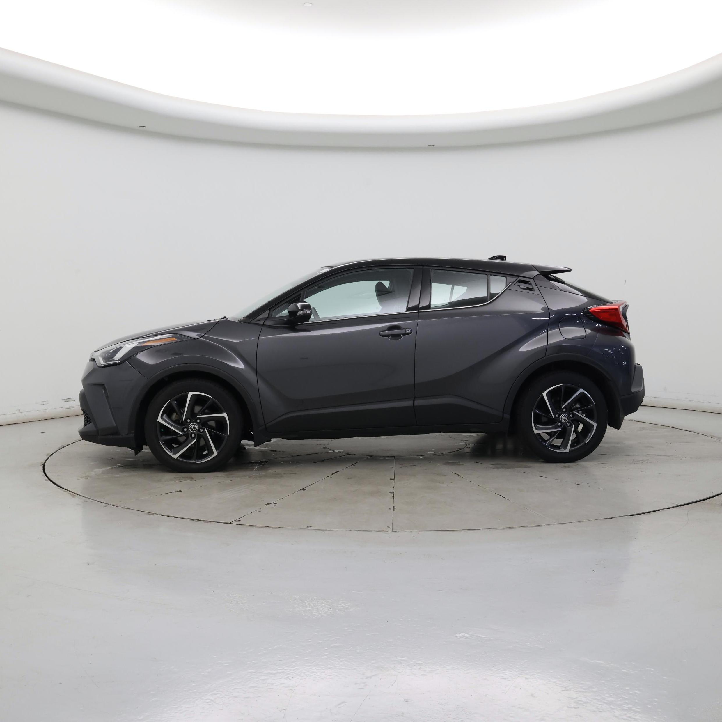 Thumbnail: 2022 Toyota C-HR - 3