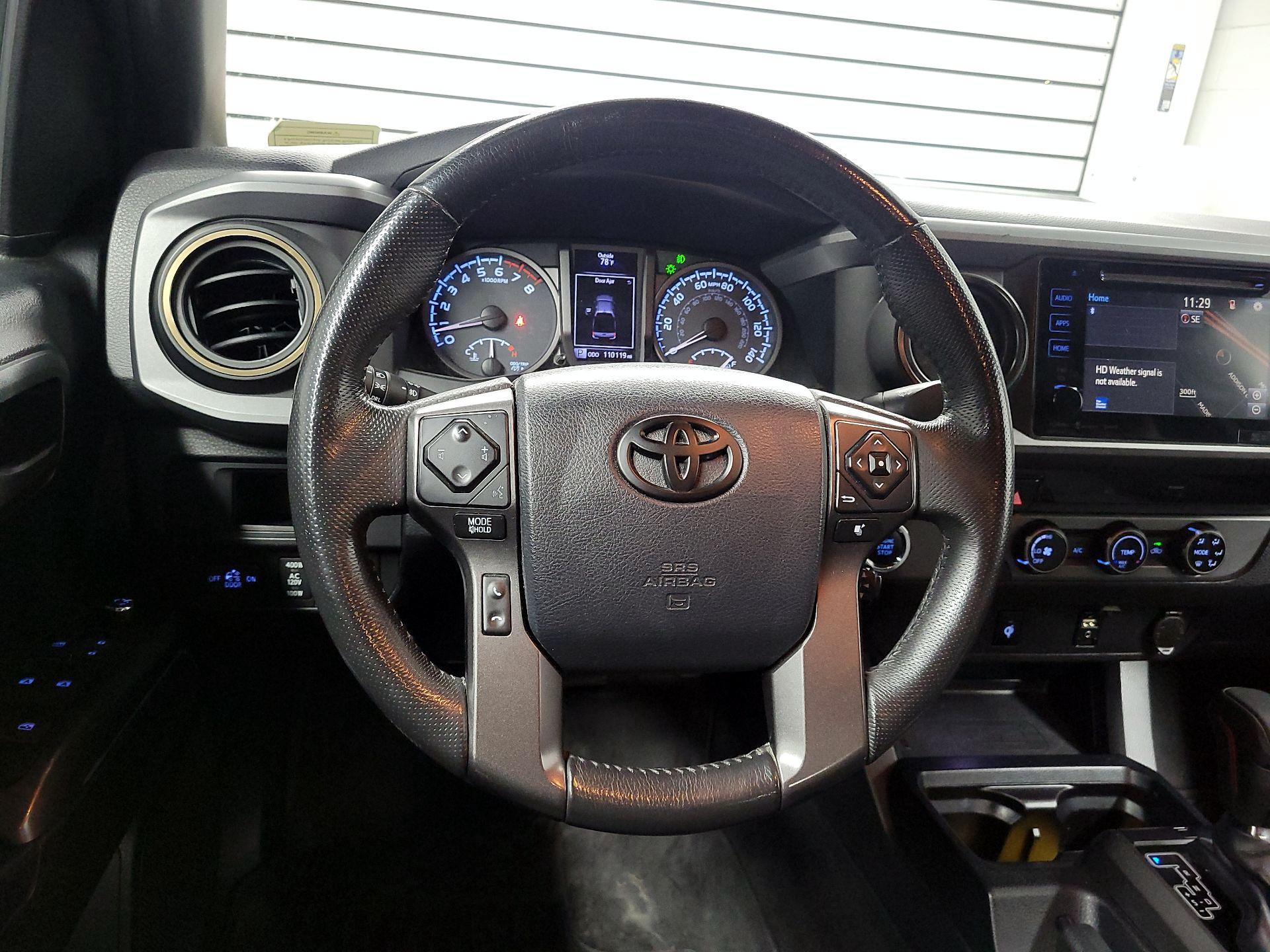 Thumbnail: 2017 Toyota Tacoma - 10