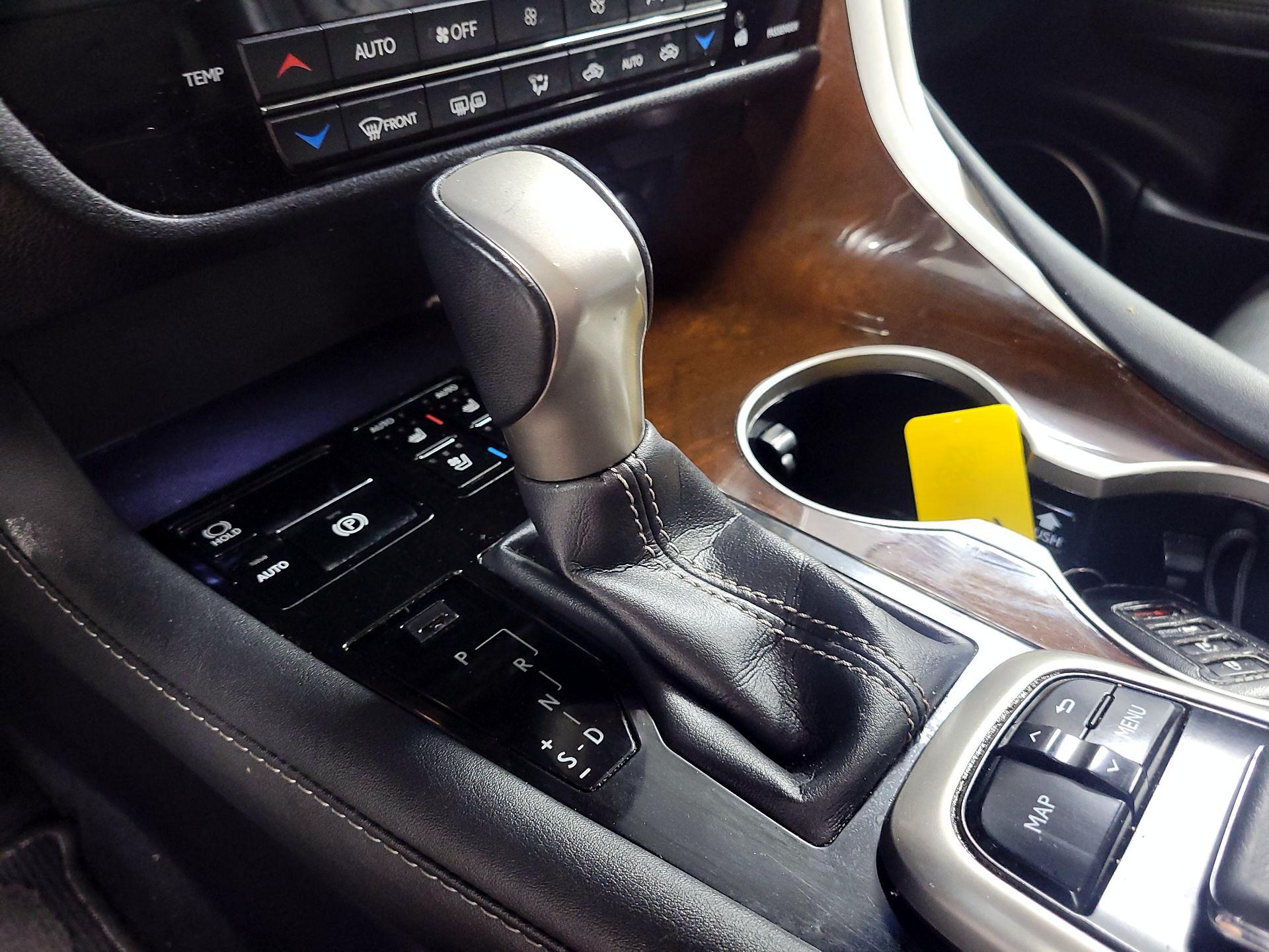 Thumbnail: 2017 Lexus RX - 18