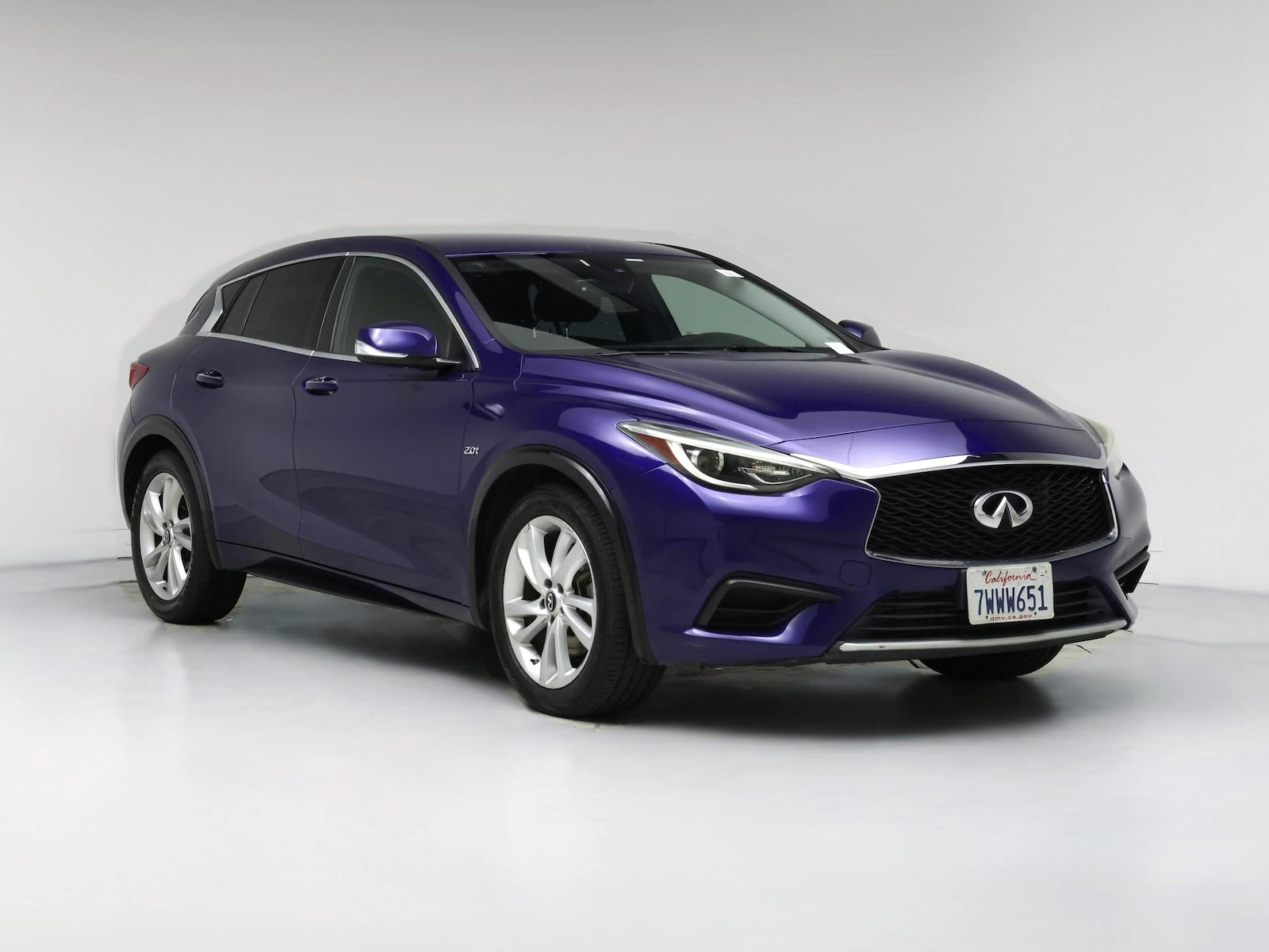 2017 INFINITI QX30 Base