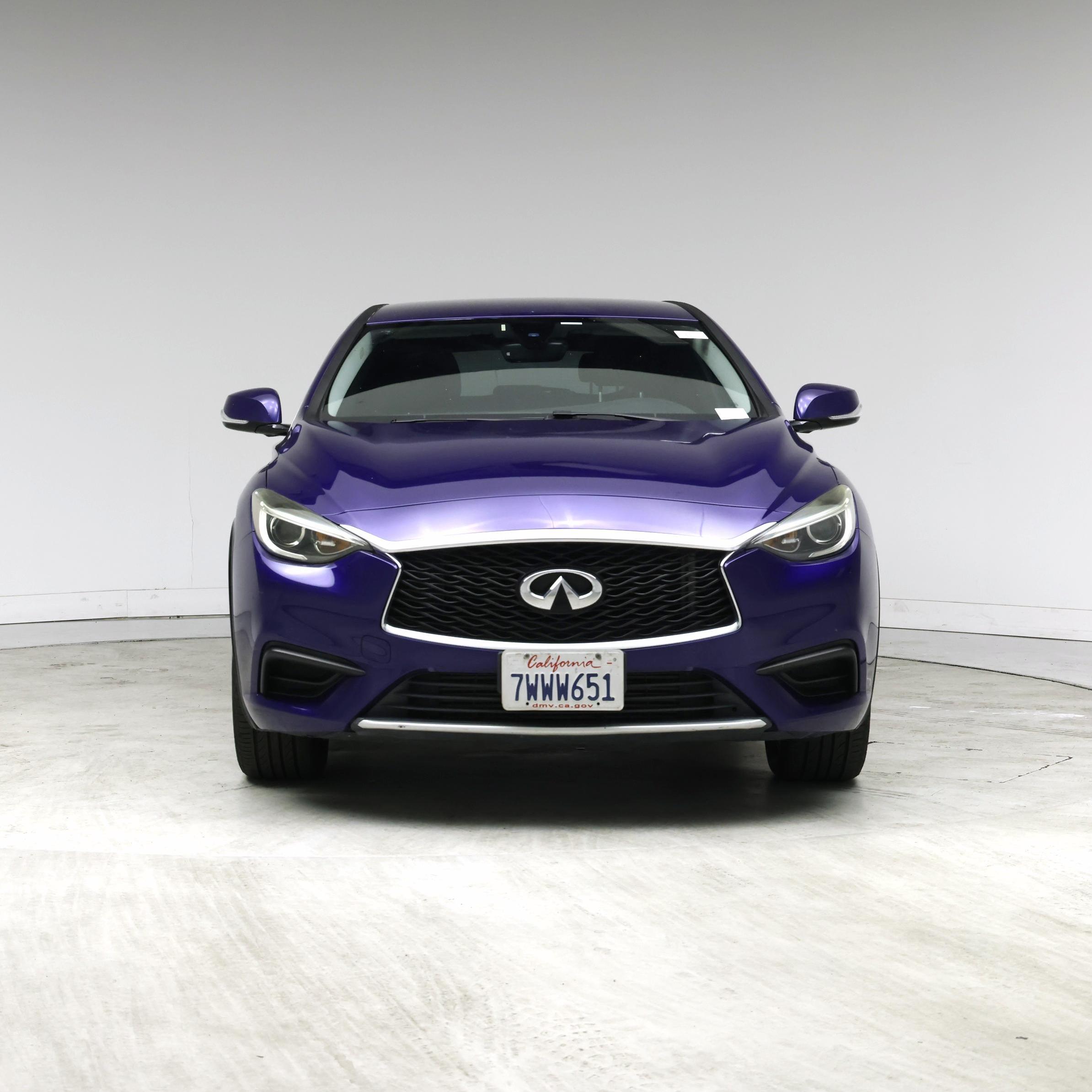Thumbnail: 2017 INFINITI QX30 - 5