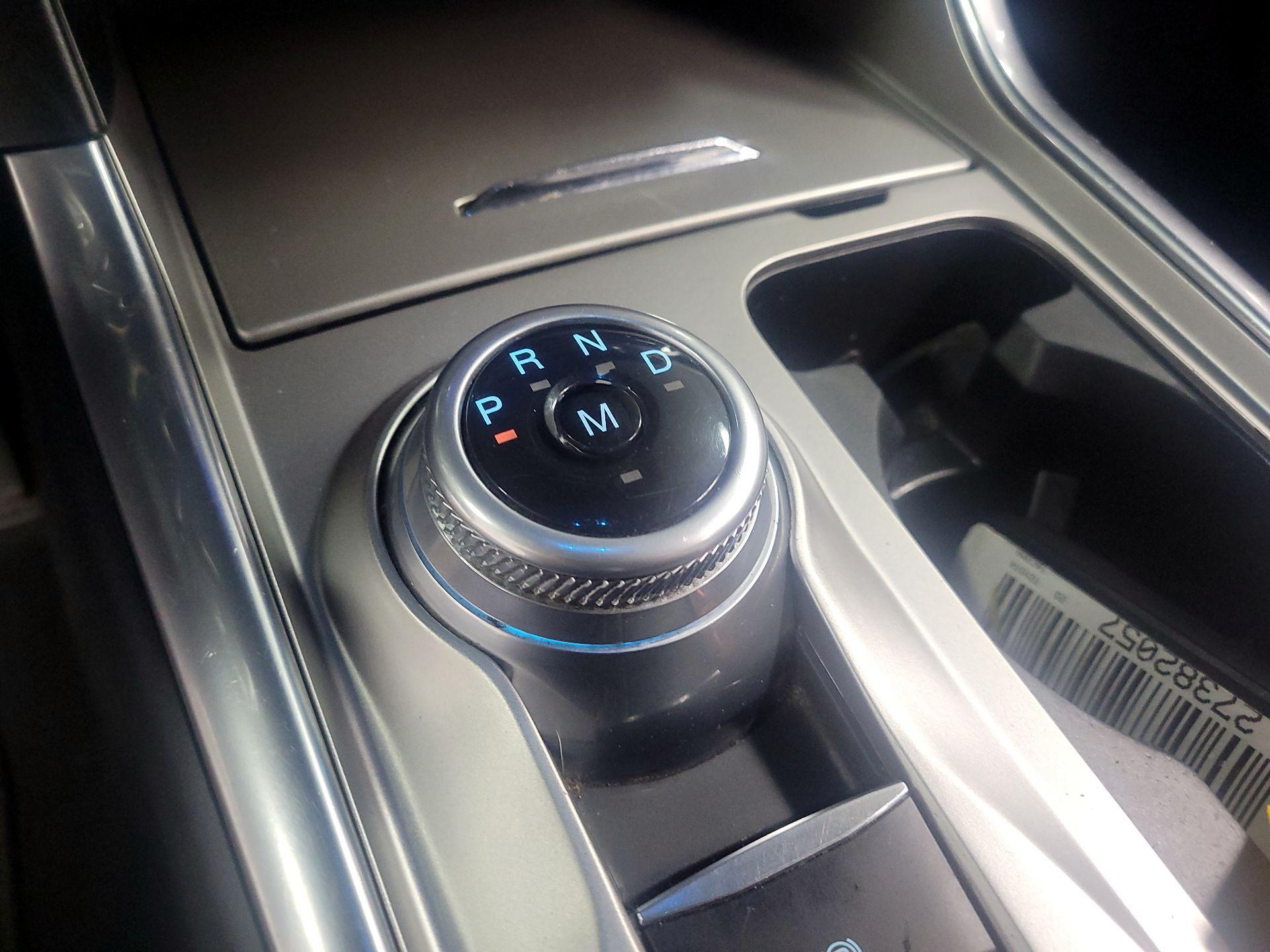 Thumbnail: 2020 Ford Explorer - 16