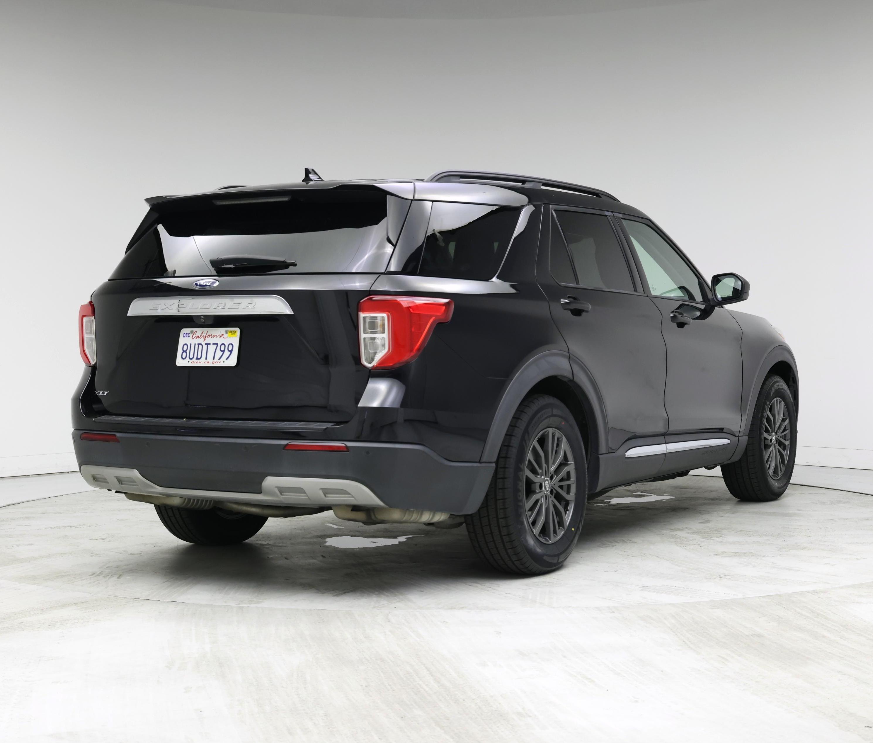 Thumbnail: 2020 Ford Explorer - 8