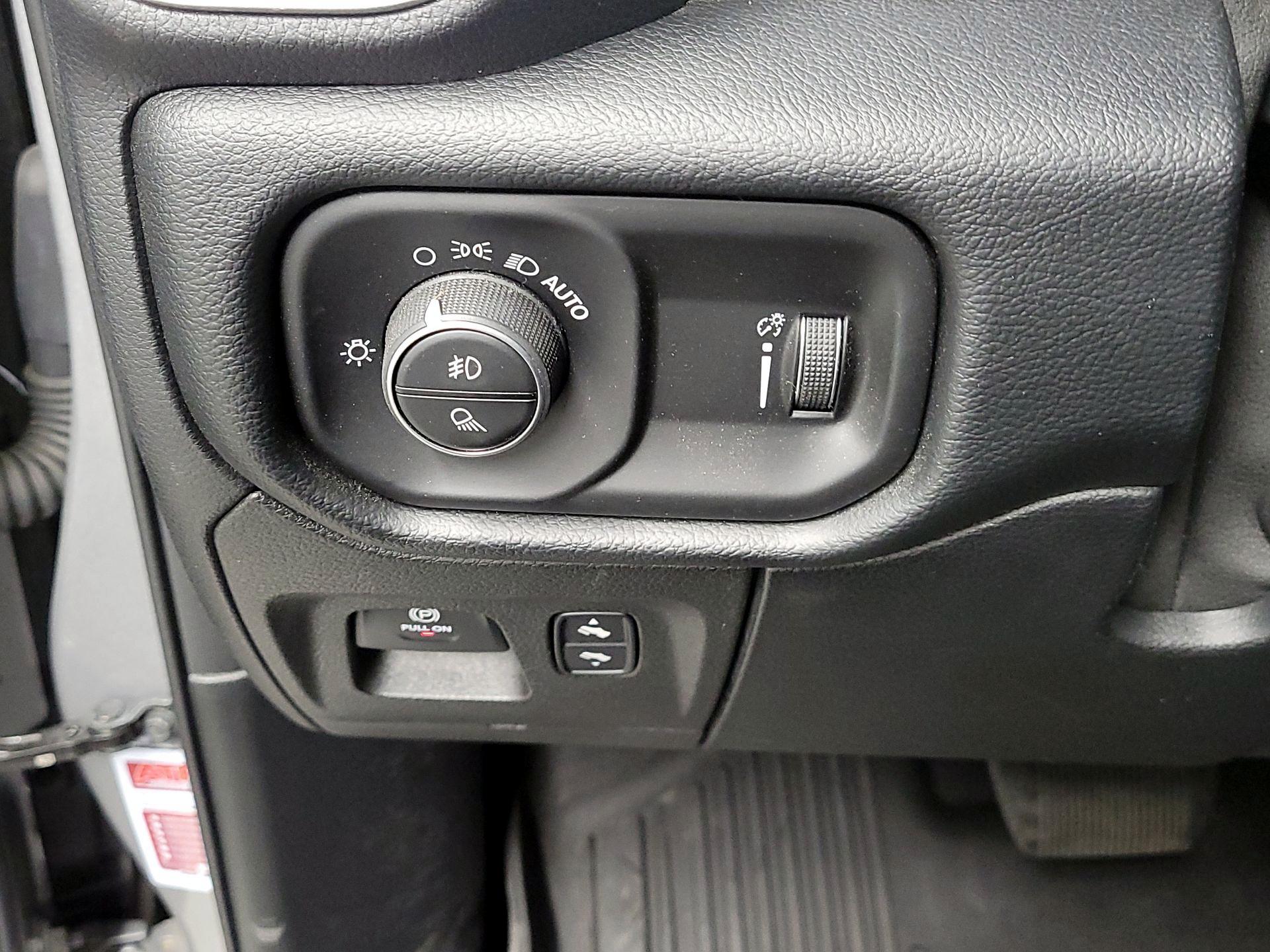 Thumbnail: 2020 RAM 1500 - 13
