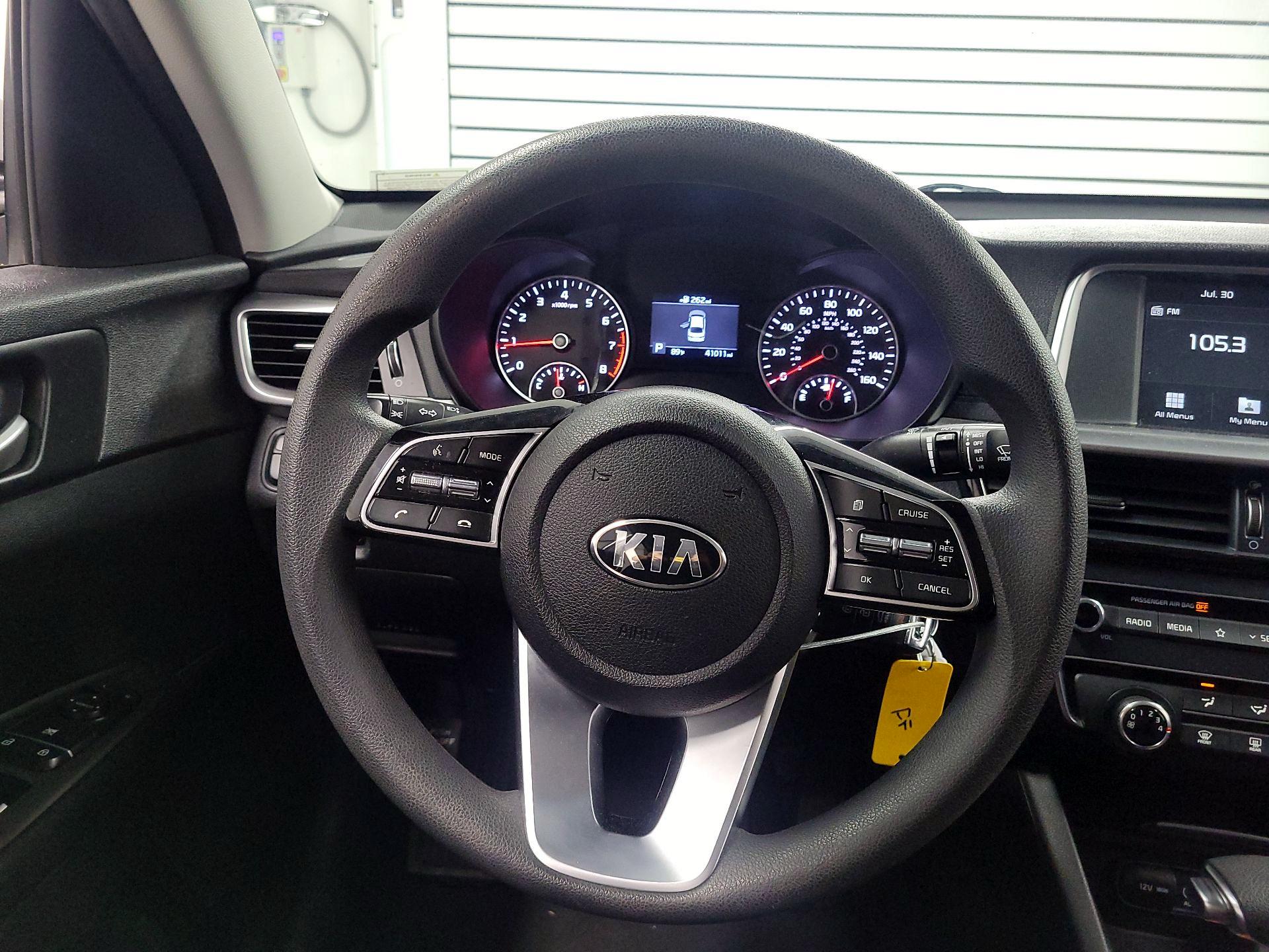 Thumbnail: 2020 Kia Optima - 10