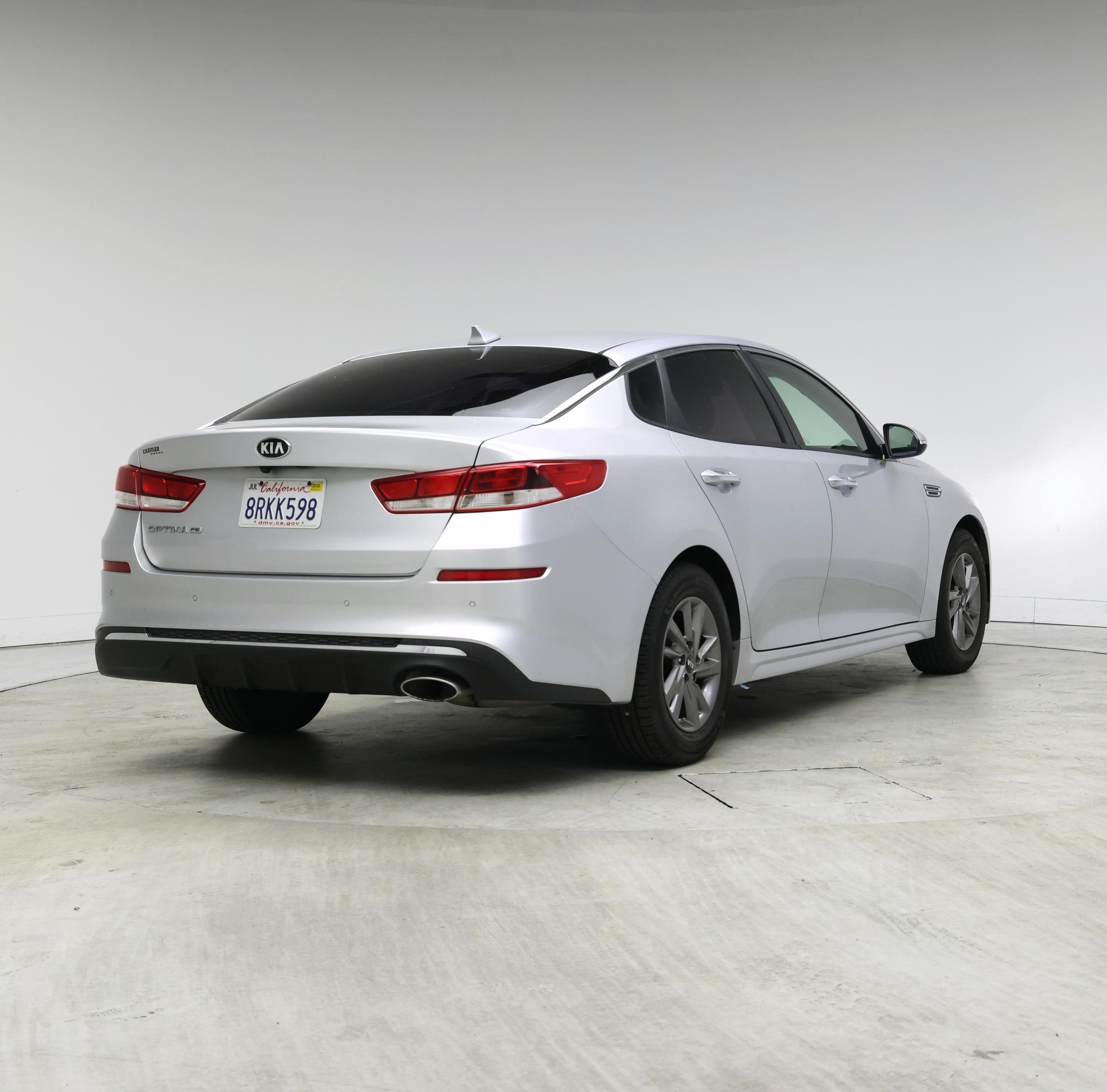 Thumbnail: 2020 Kia Optima - 8