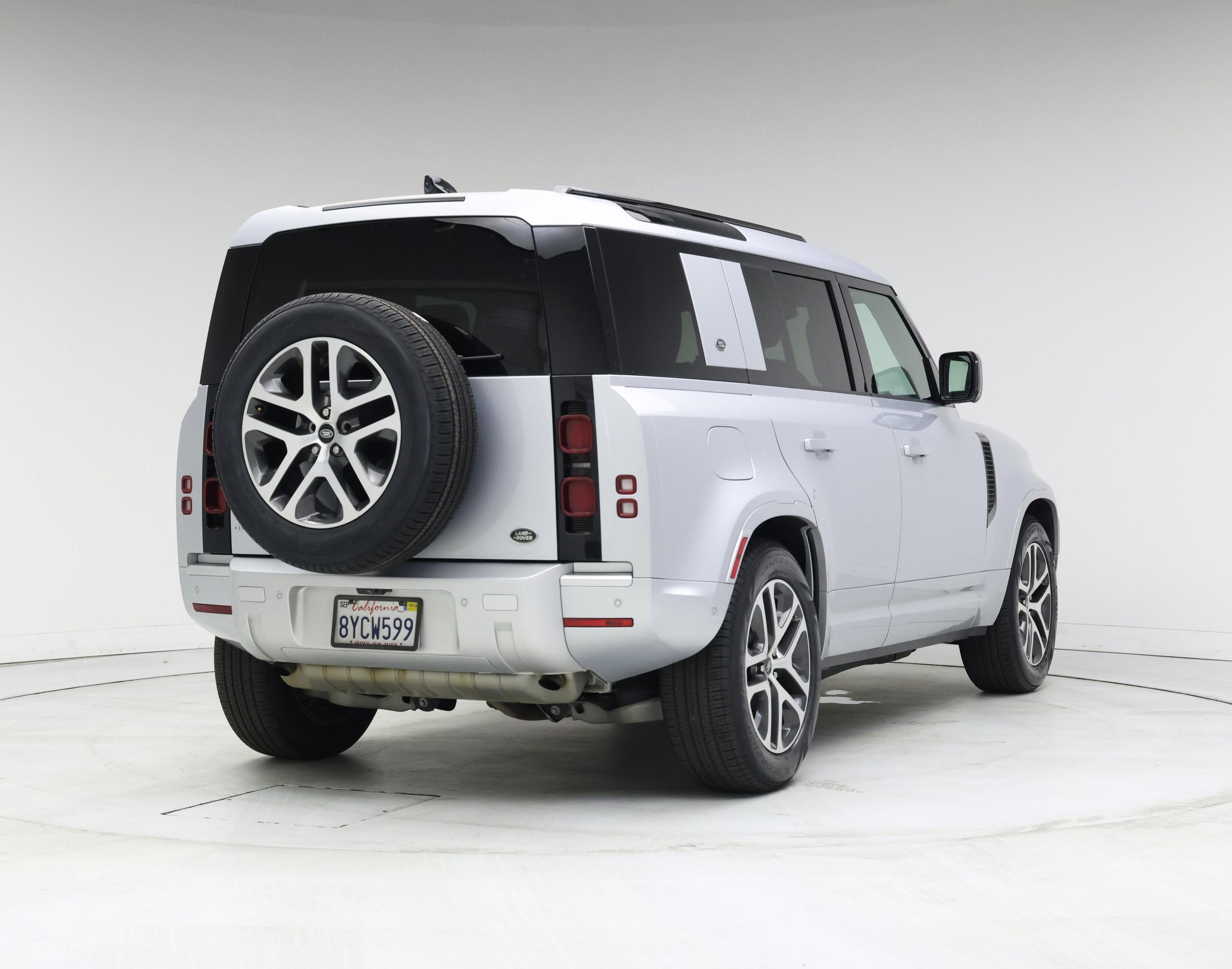 Thumbnail: 2022 Land Rover Defender - 8