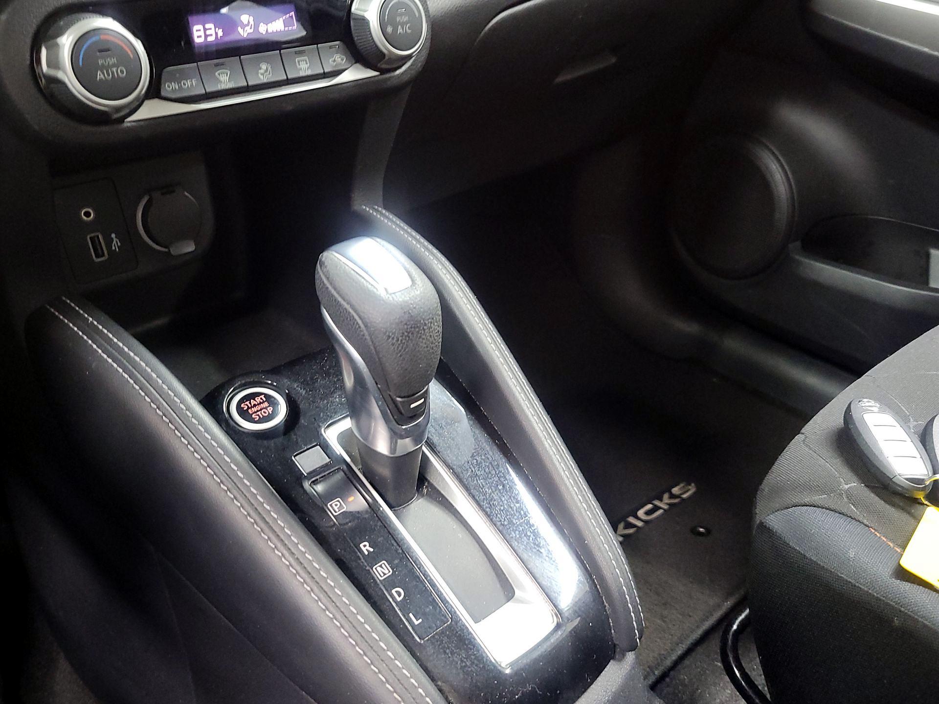 Thumbnail: 2018 Nissan Kicks - 16