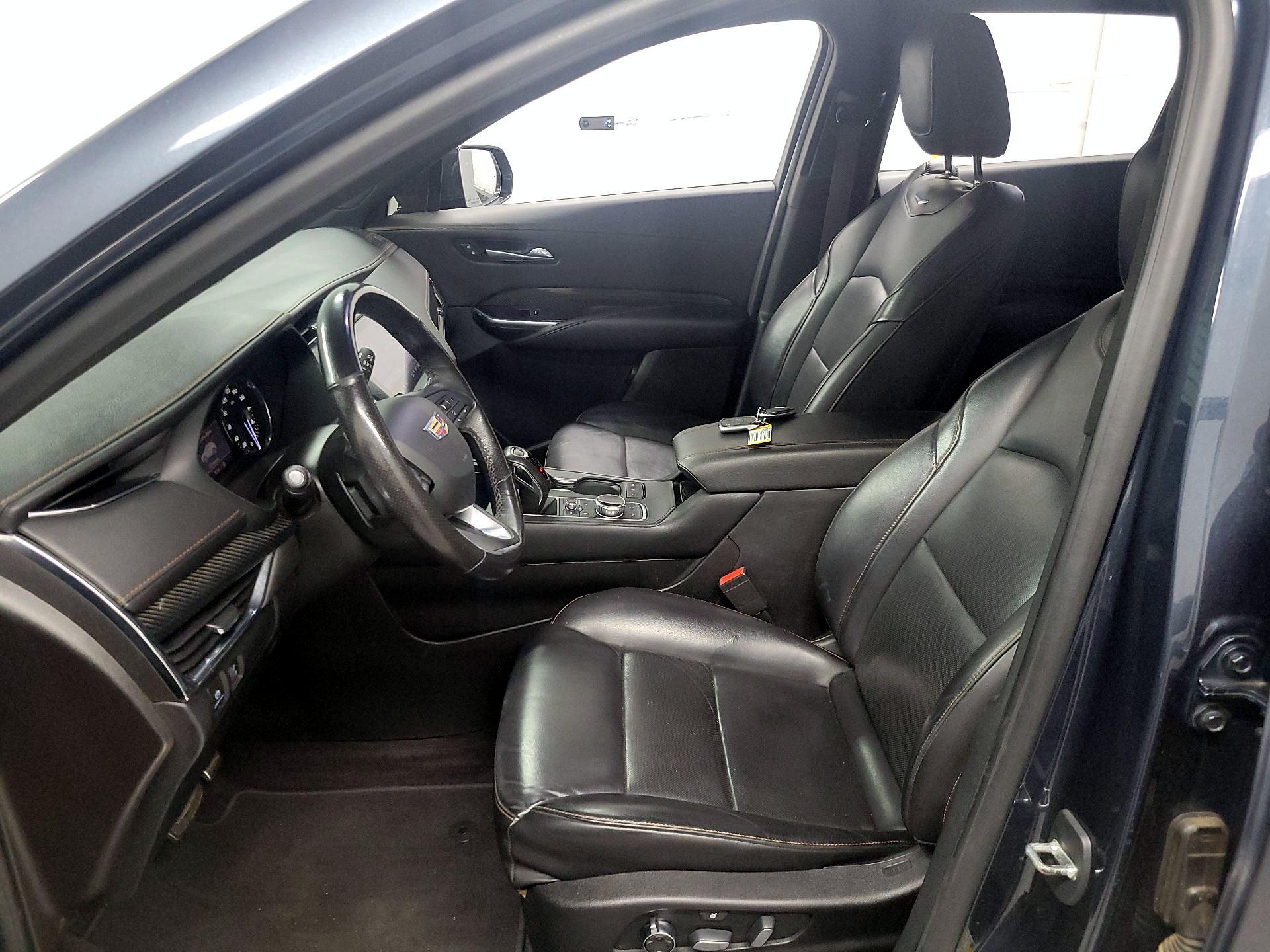 Thumbnail: 2019 Cadillac XT4 - 11