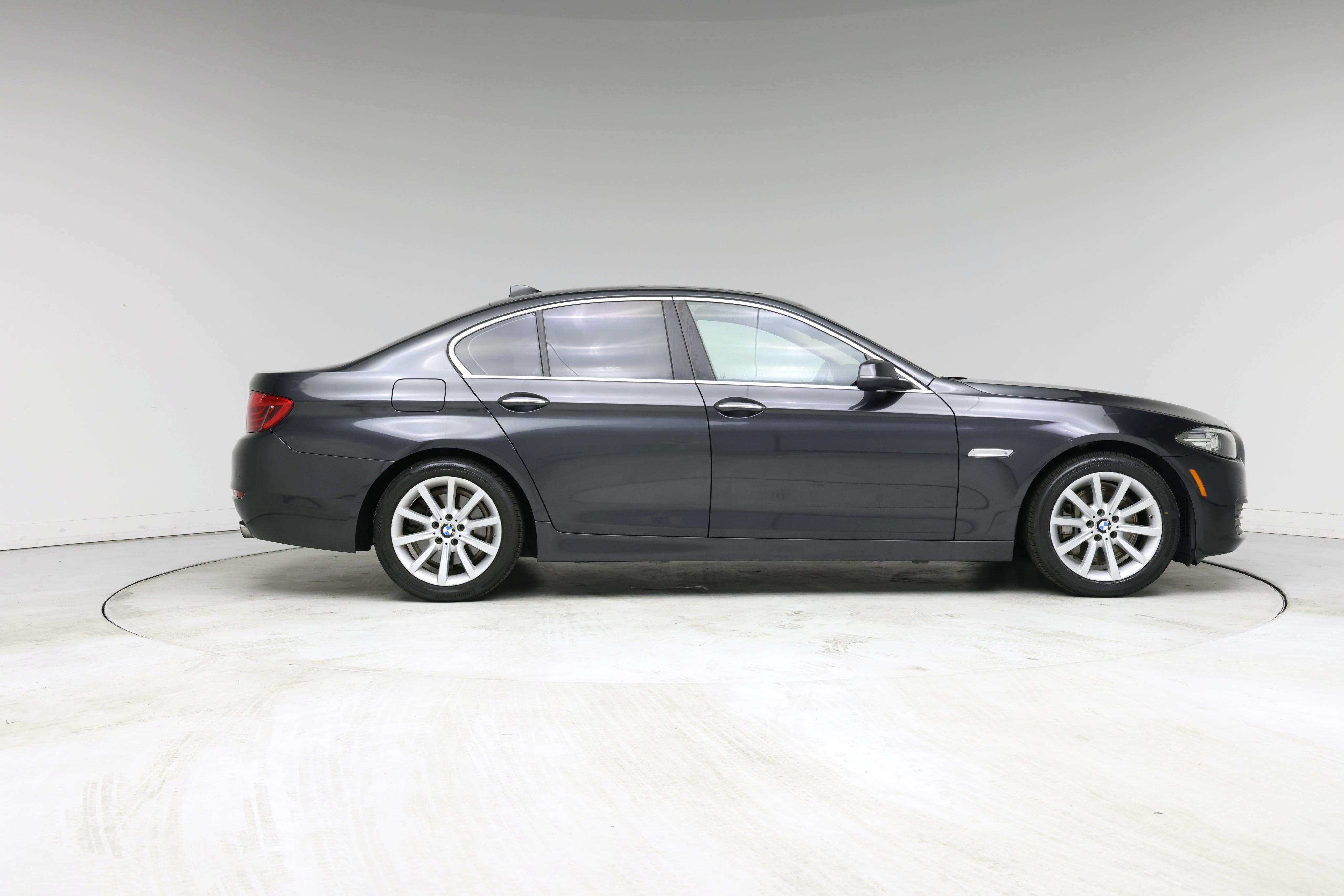 Thumbnail: 2014 BMW 5 Series - 7
