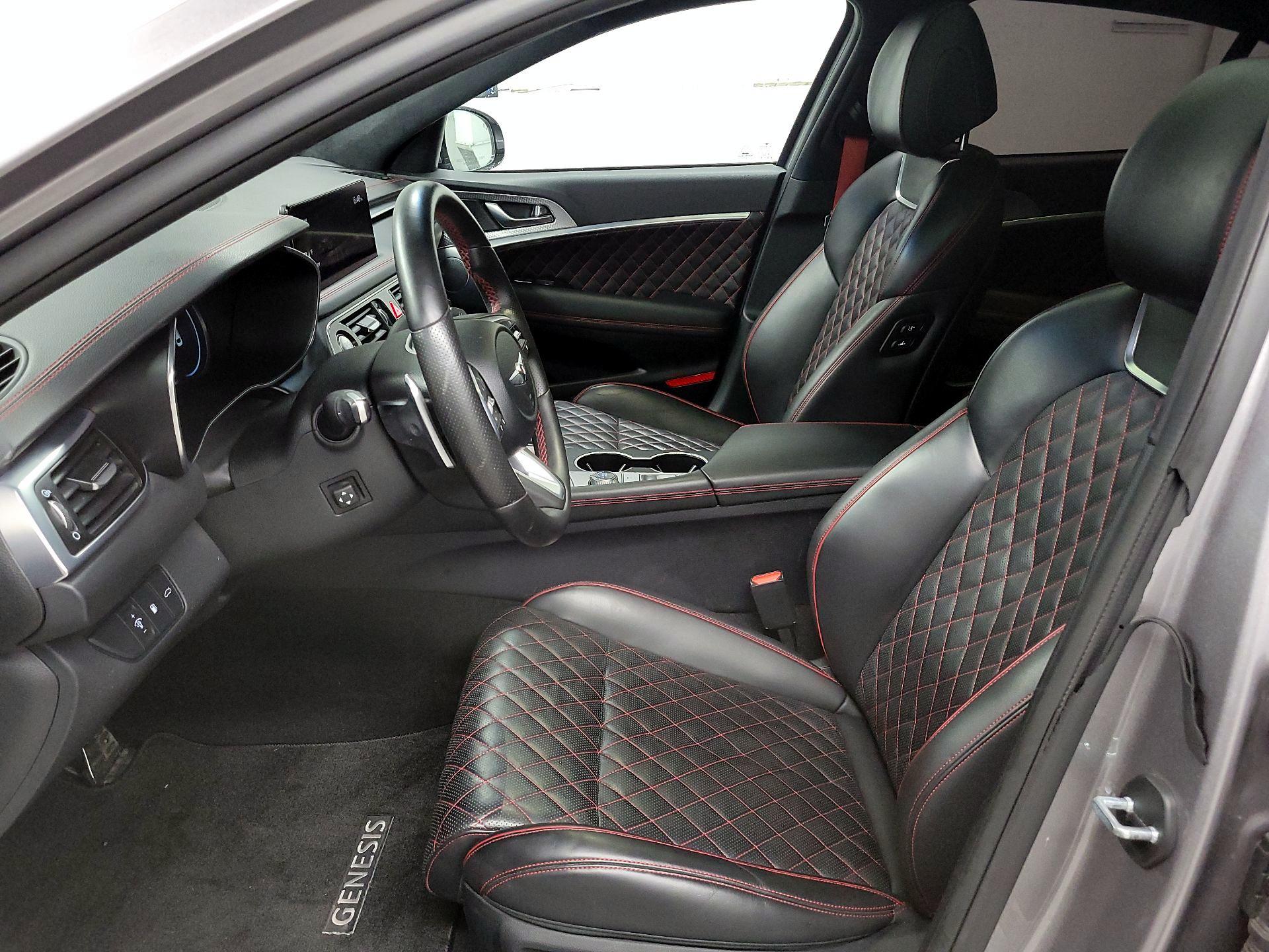 Thumbnail: 2022 Genesis G70 - 11