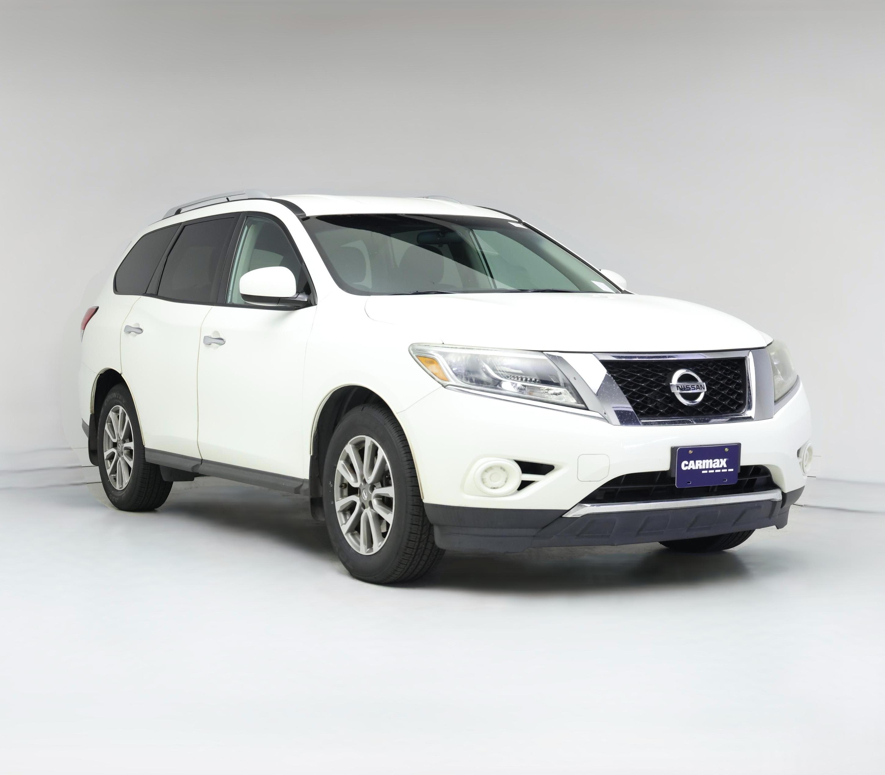 Thumbnail: 2016 Nissan Pathfinder - 1