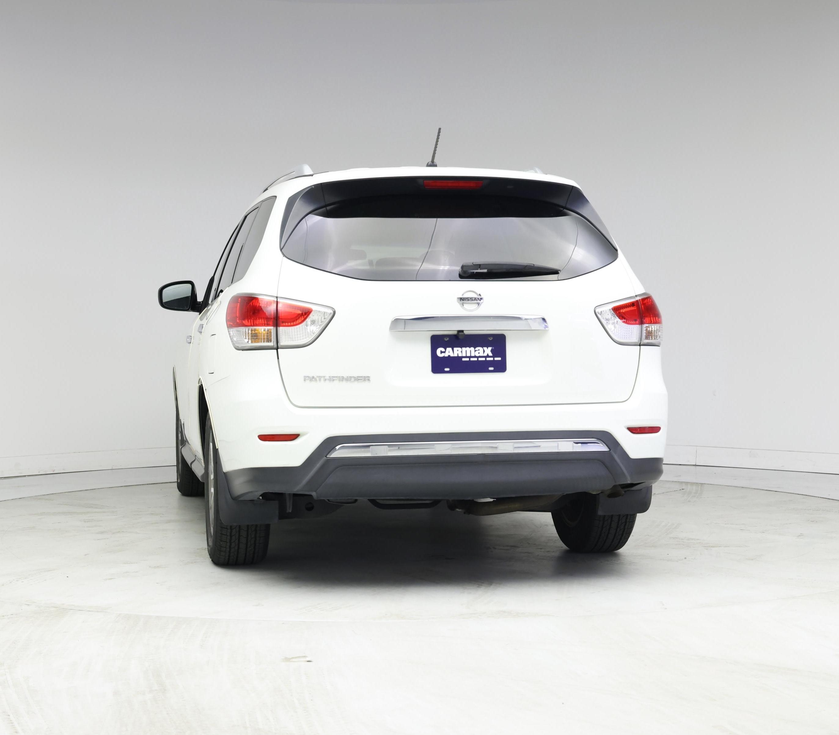 Thumbnail: 2016 Nissan Pathfinder - 6