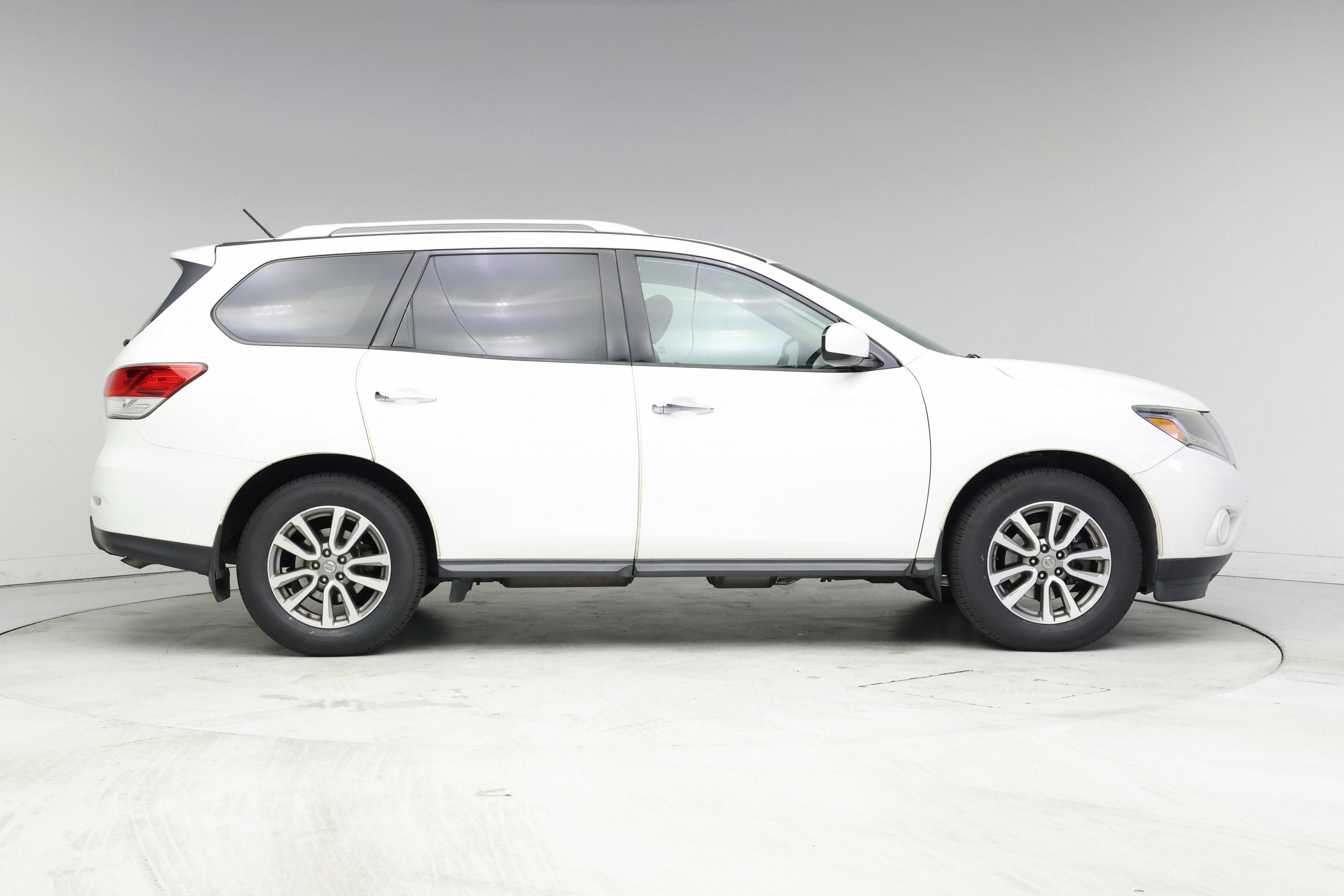Thumbnail: 2016 Nissan Pathfinder - 7