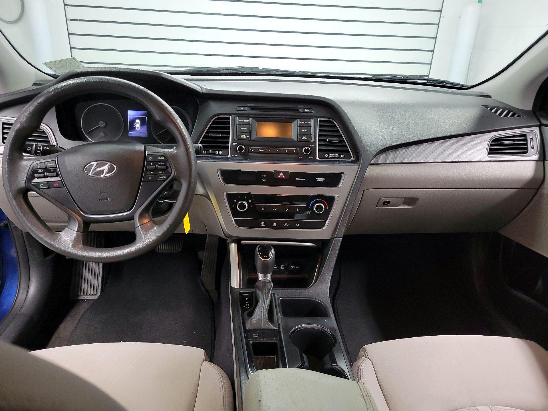 Thumbnail: 2017 Hyundai Sonata - 9