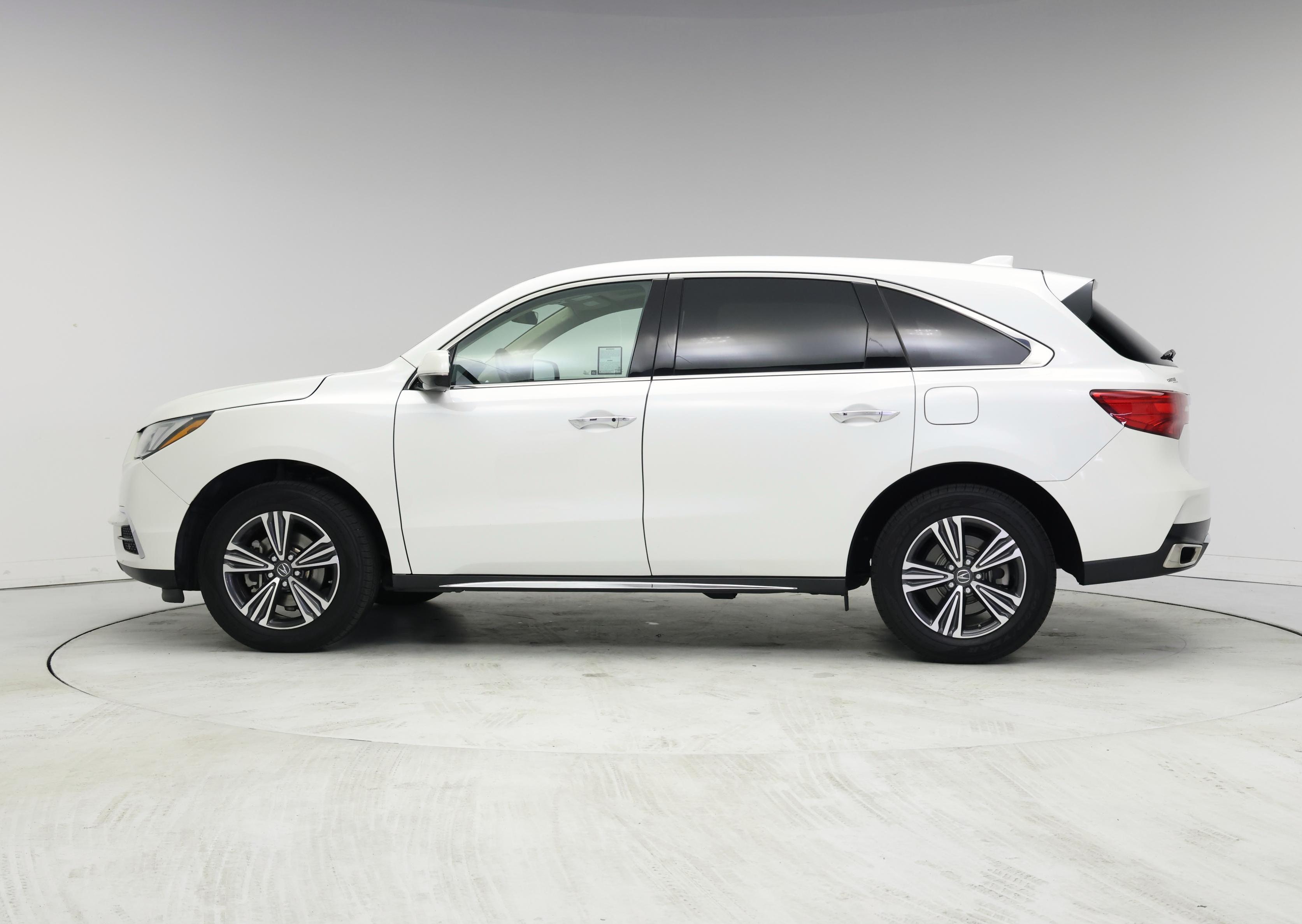 Thumbnail: 2018 Acura MDX - 3