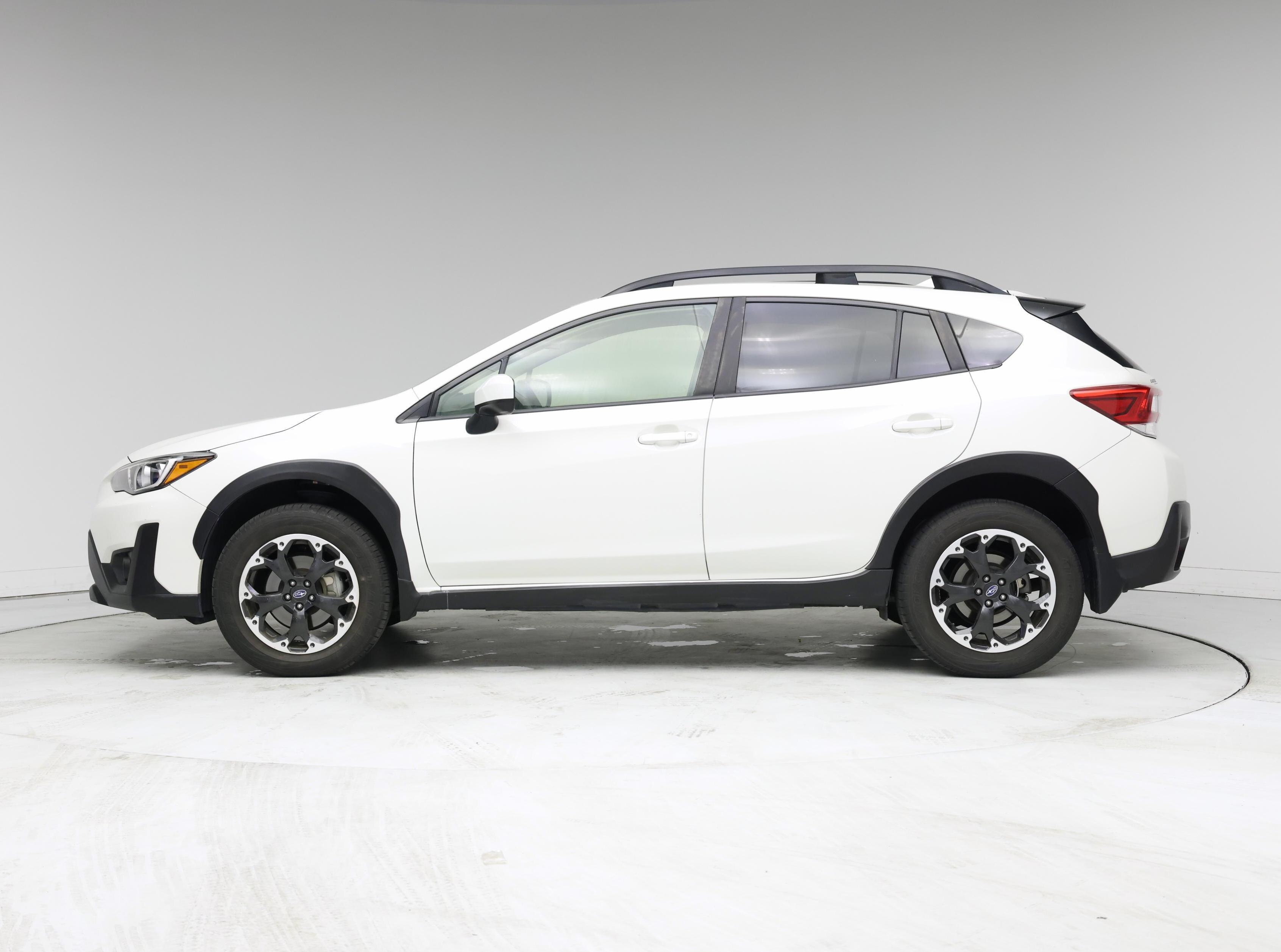 Thumbnail: 2021 Subaru Crosstrek - 3