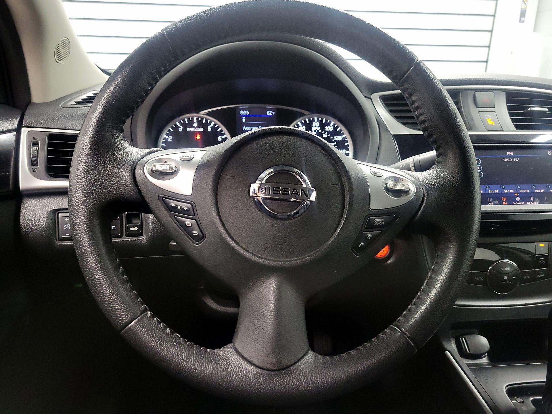 Thumbnail: 2019 Nissan Sentra - 10