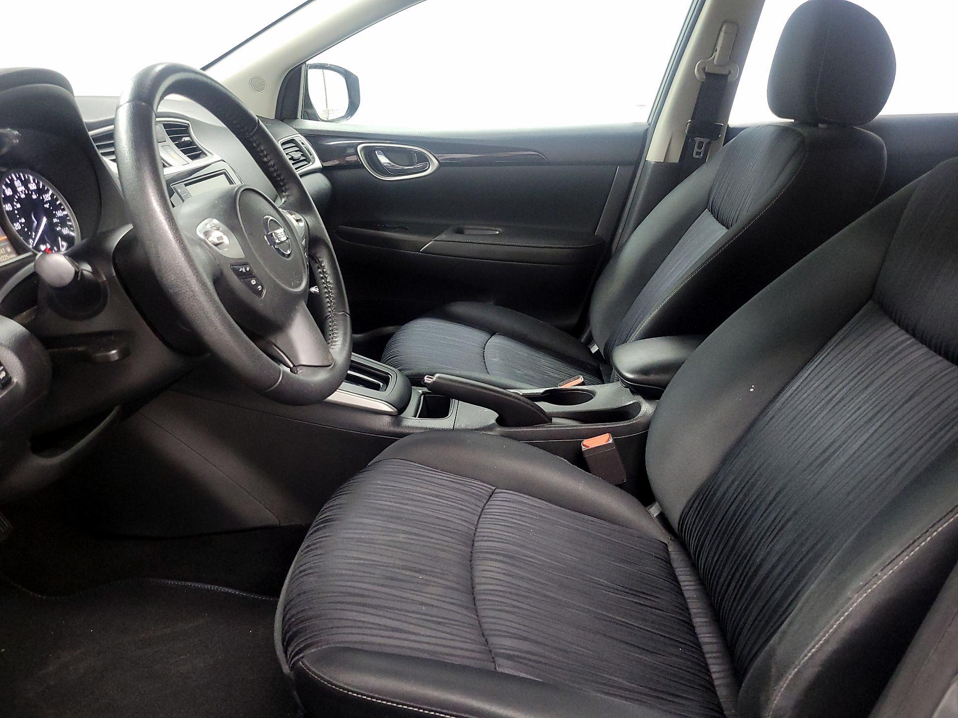 Thumbnail: 2019 Nissan Sentra - 11