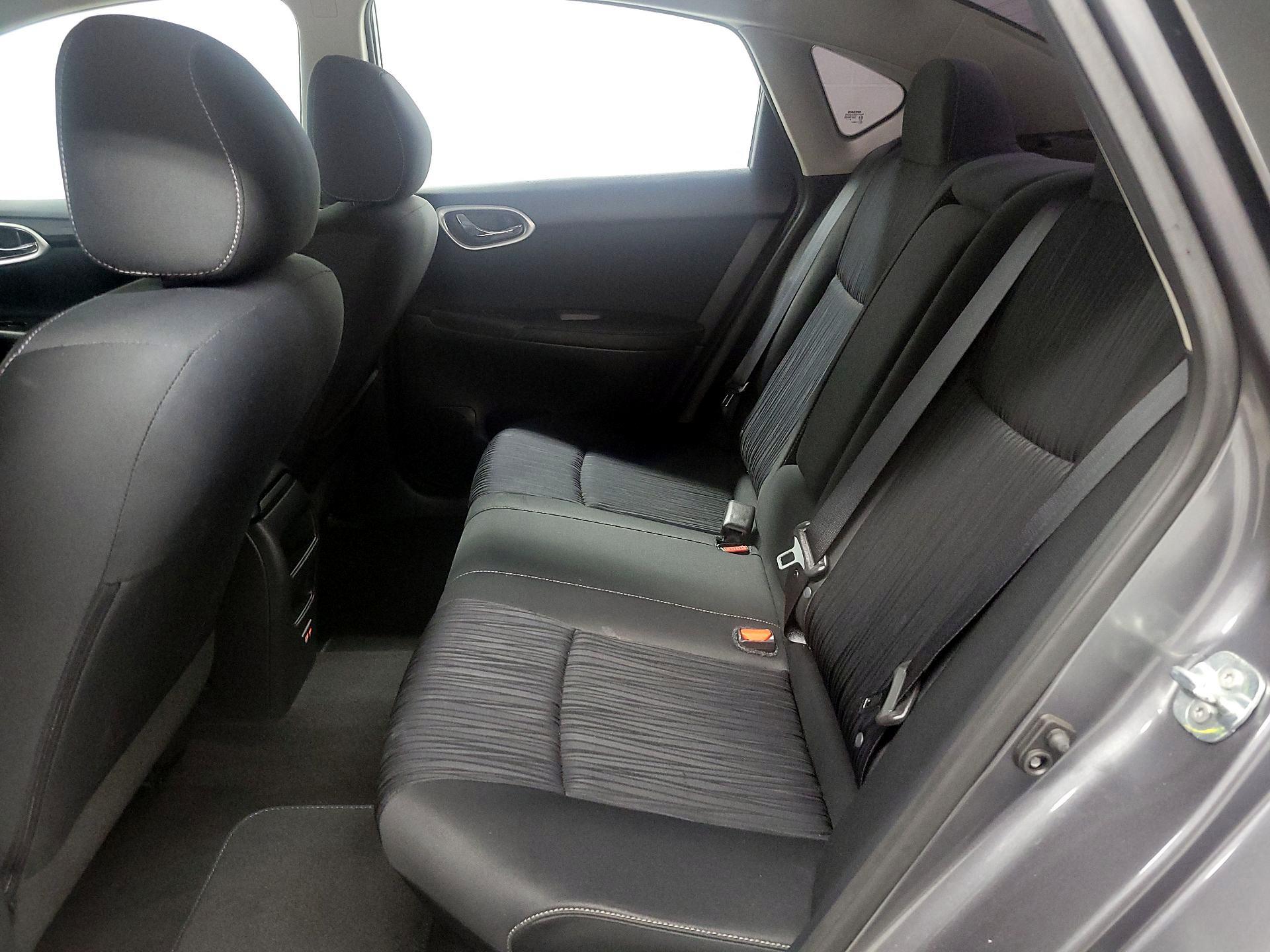 Thumbnail: 2019 Nissan Sentra - 18
