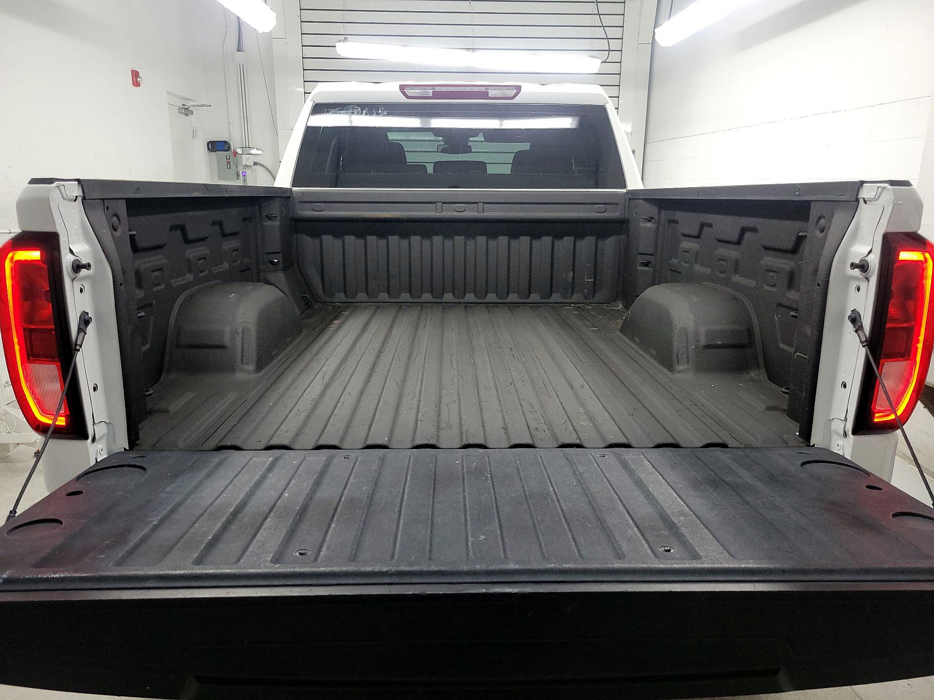 Thumbnail: 2023 GMC Sierra 1500 - 19