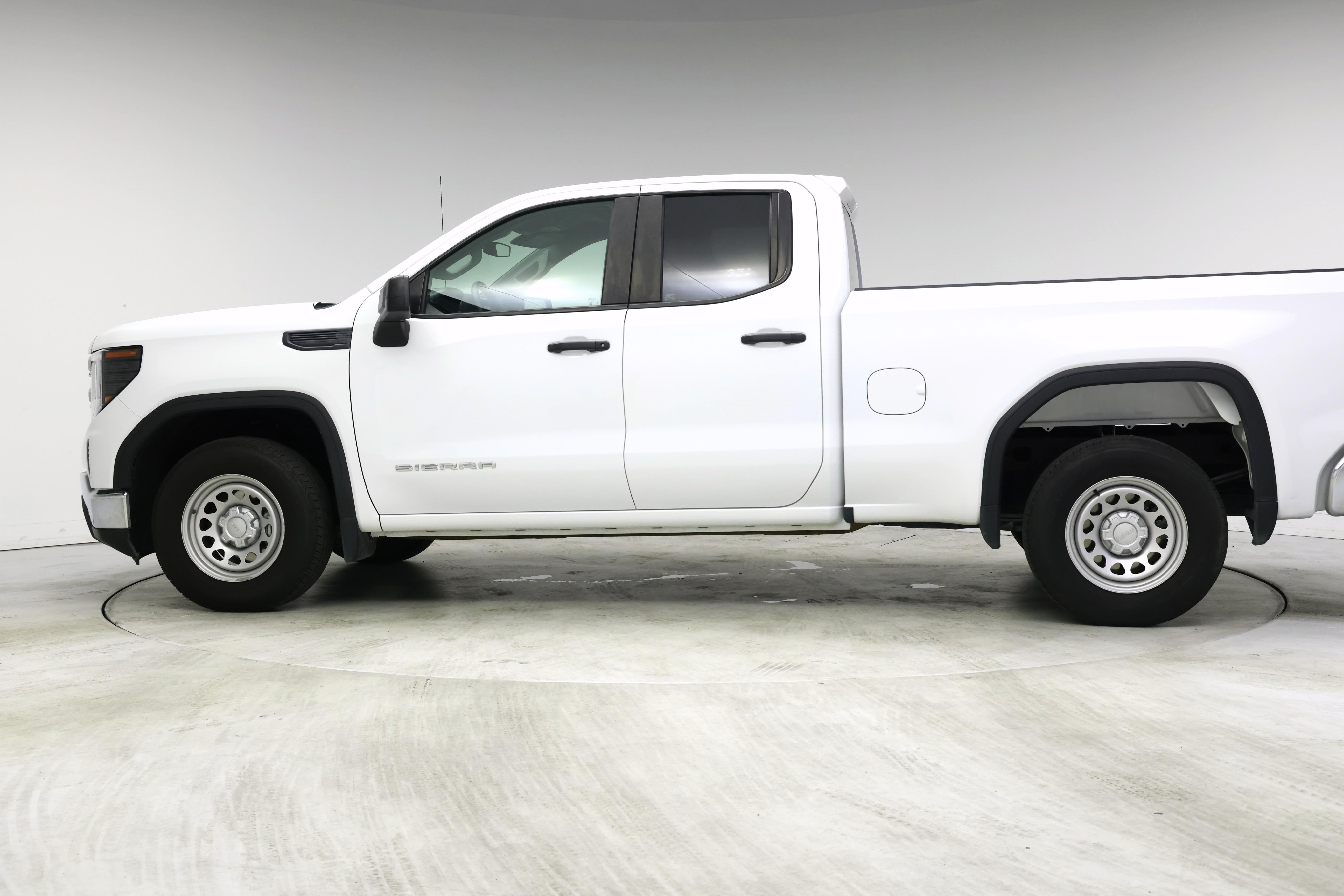 Thumbnail: 2023 GMC Sierra 1500 - 3