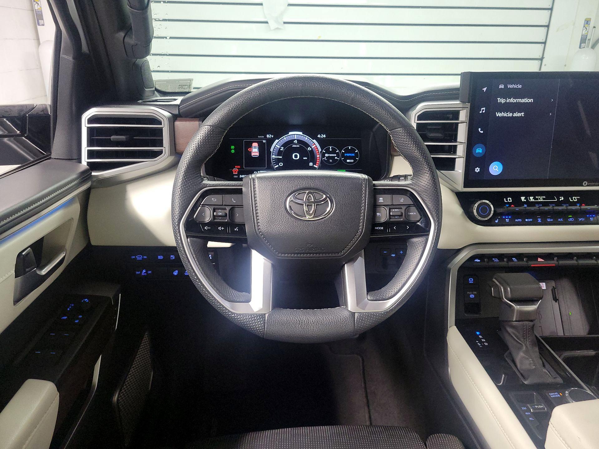 Thumbnail: 2023 Toyota Sequoia - 10