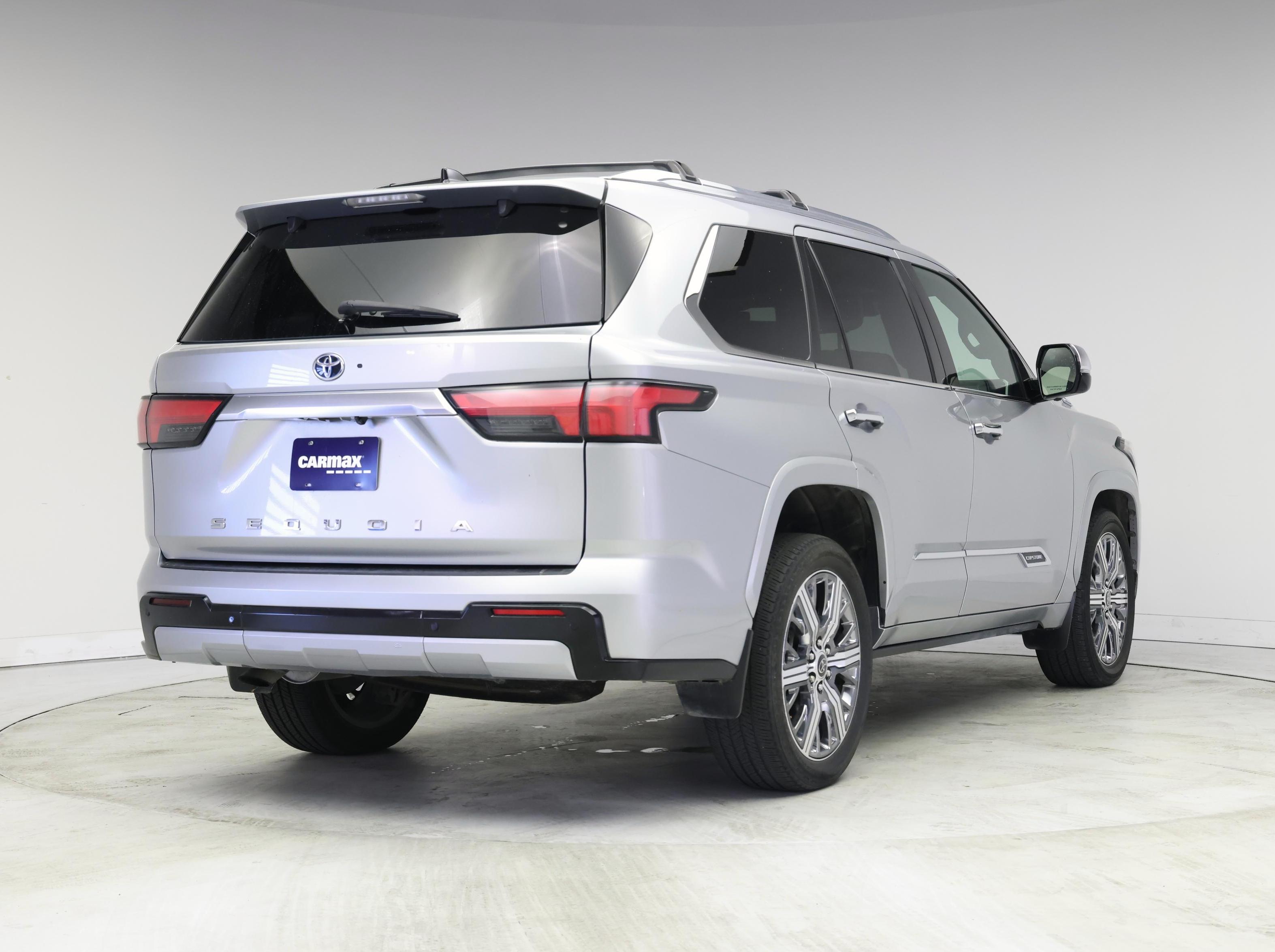 Thumbnail: 2023 Toyota Sequoia - 8