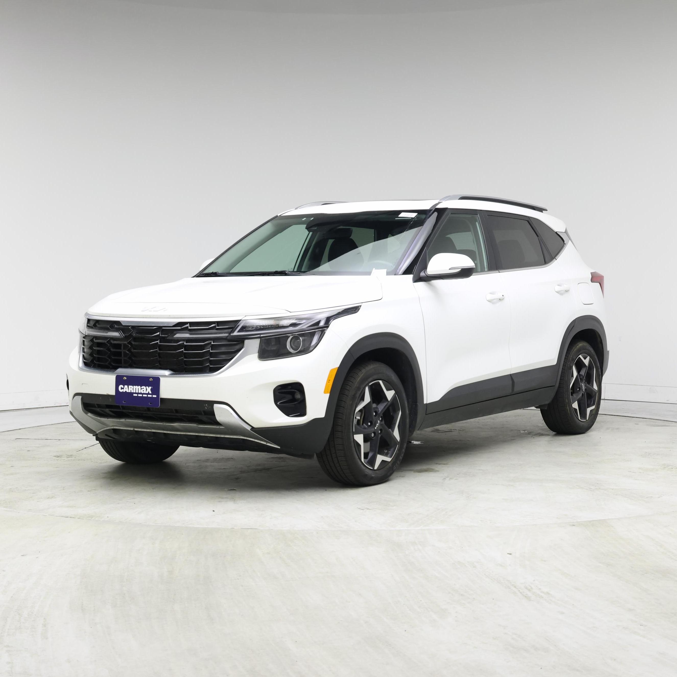 Thumbnail: 2024 Kia Seltos - 4