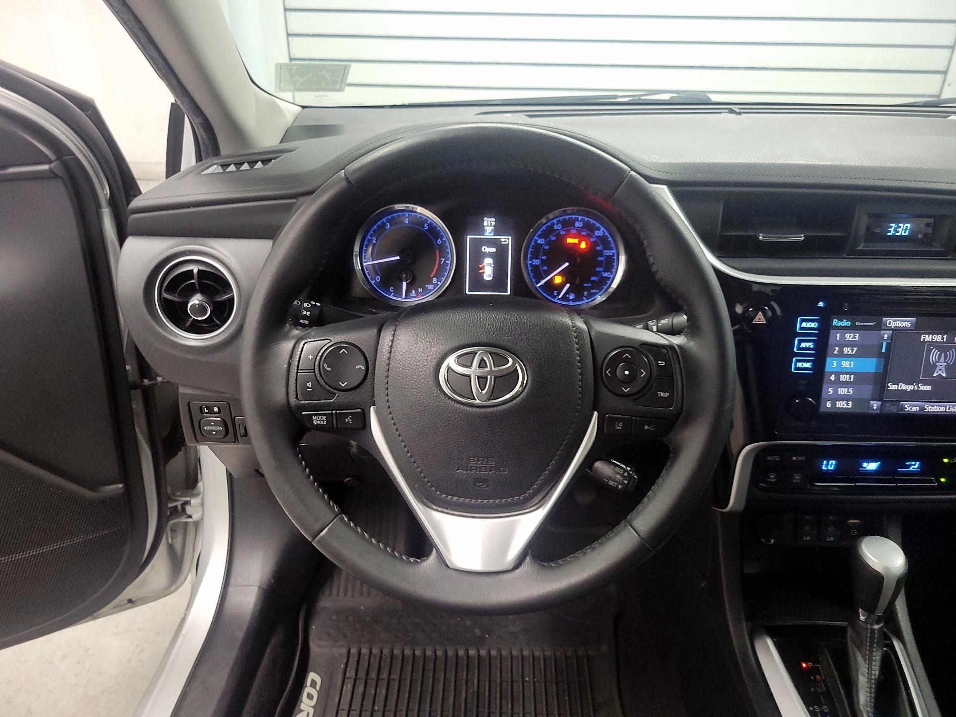 Thumbnail: 2019 Toyota Corolla - 10