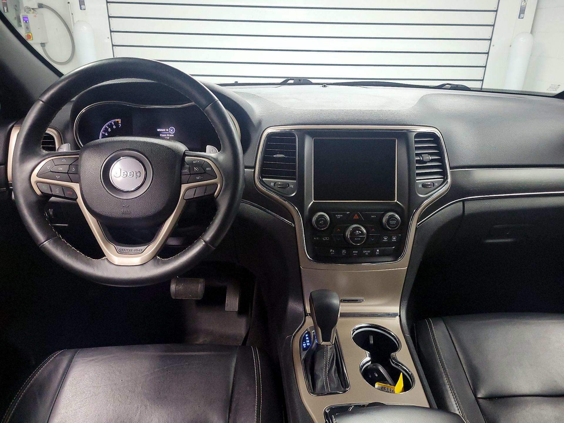 Thumbnail: 2017 Jeep Grand Cherokee - 9