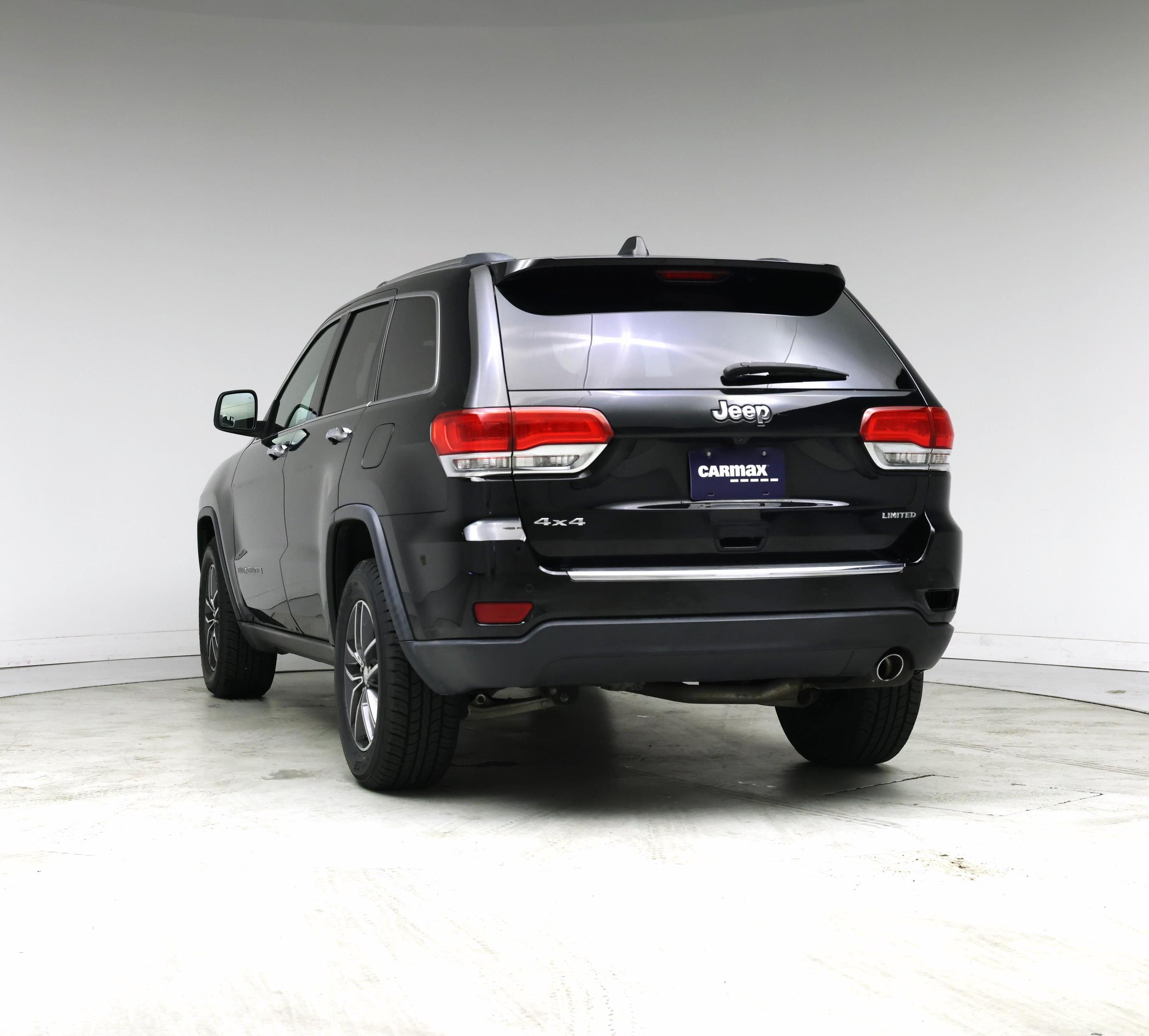 Thumbnail: 2017 Jeep Grand Cherokee - 2