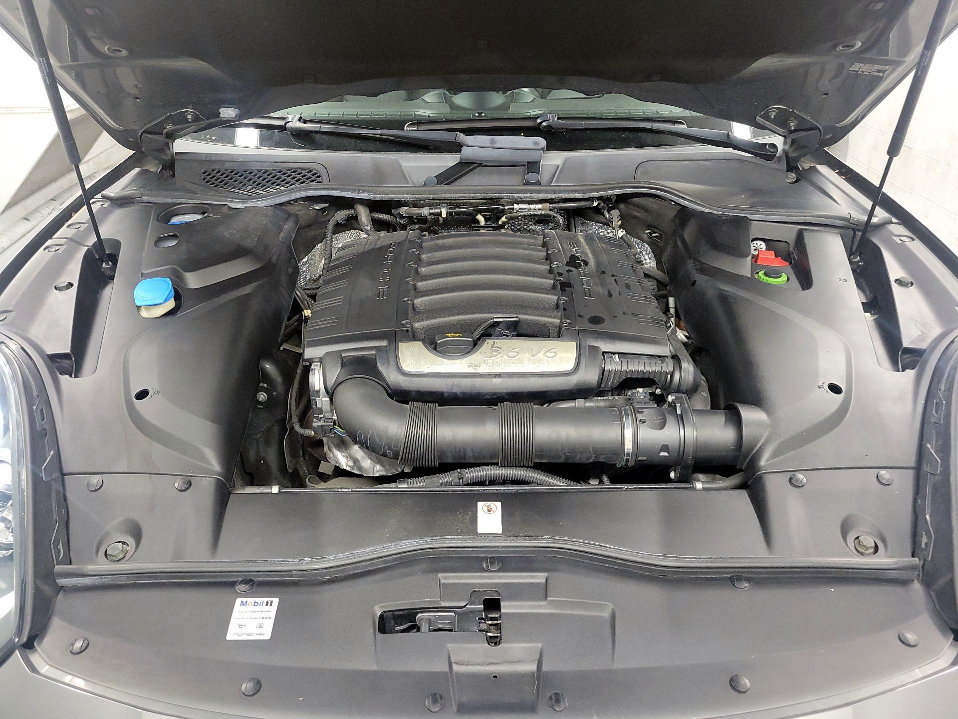 Thumbnail: 2018 Porsche Cayenne - 19