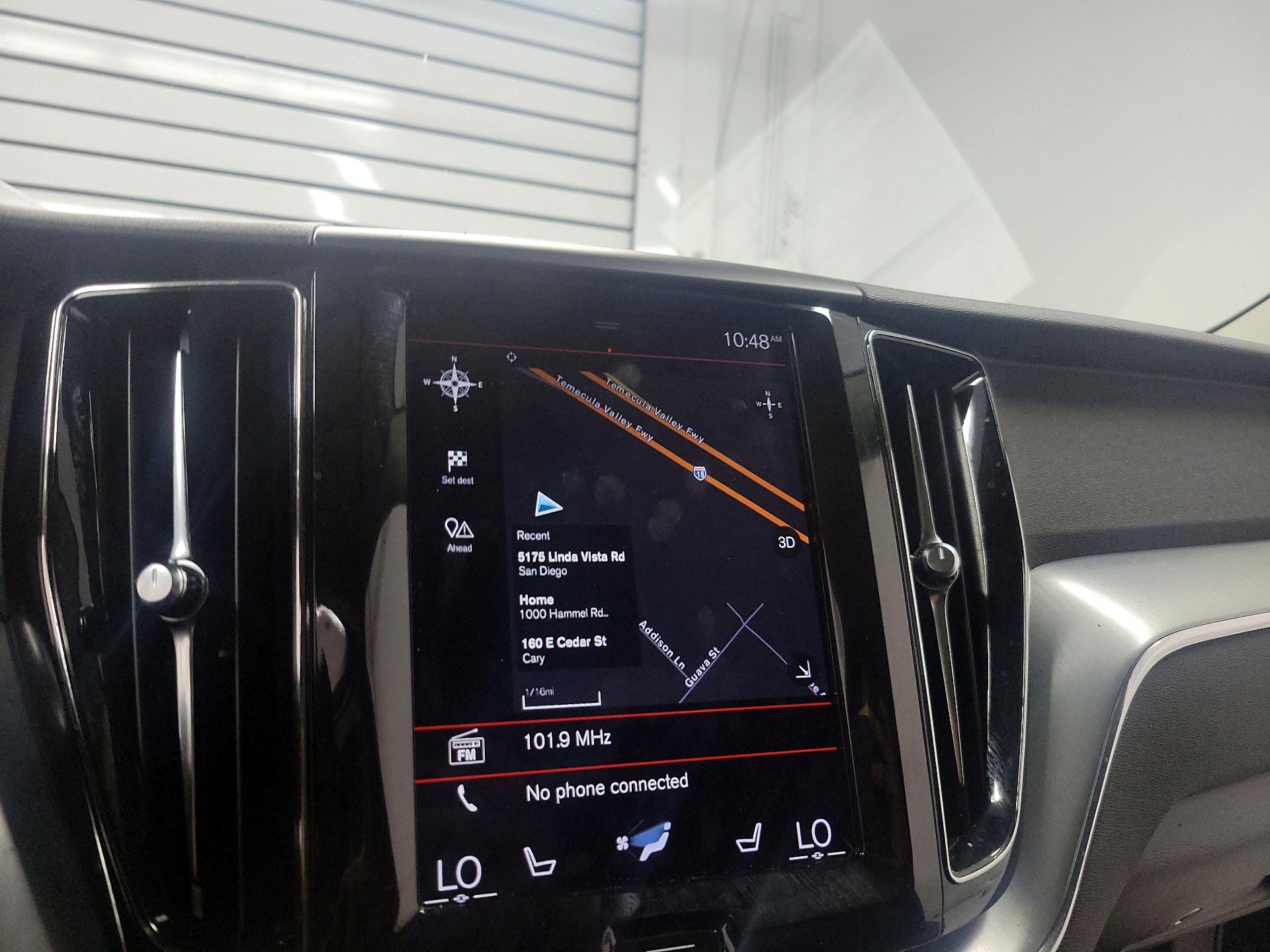 Thumbnail: 2018 Volvo XC60 - 14