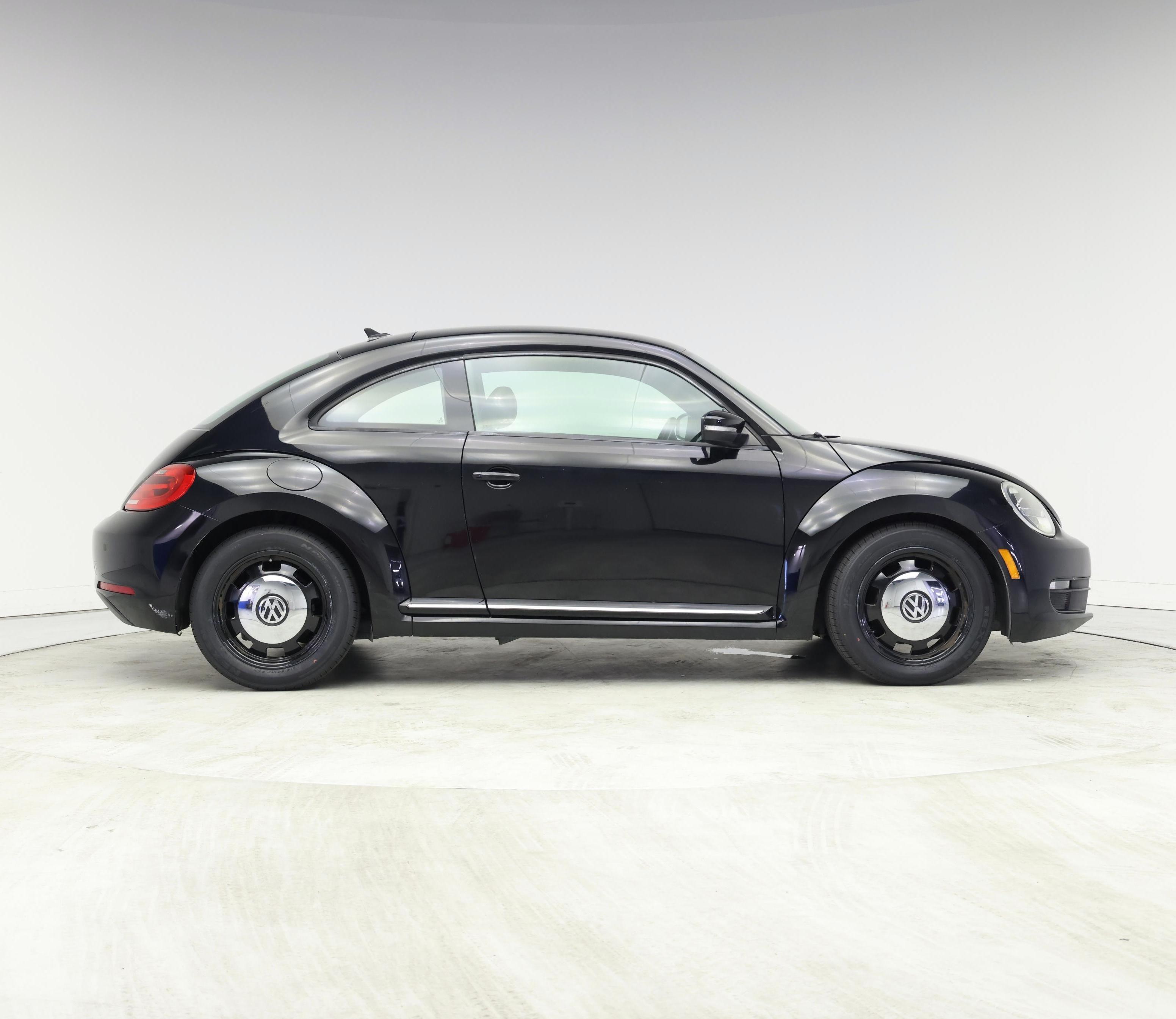 Thumbnail: 2015 Volkswagen Beetle - 7