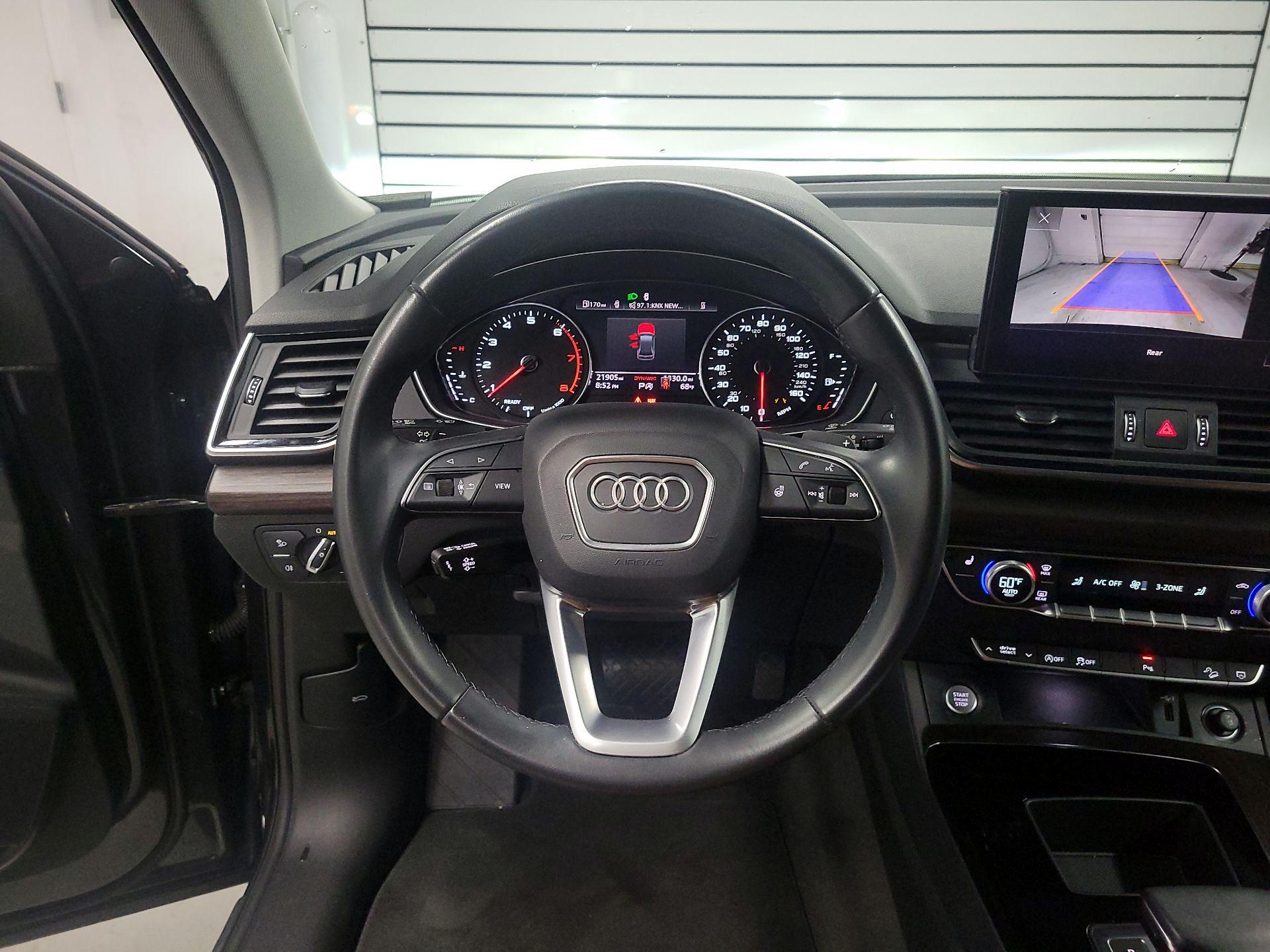 Thumbnail: 2022 Audi Q5 - 10
