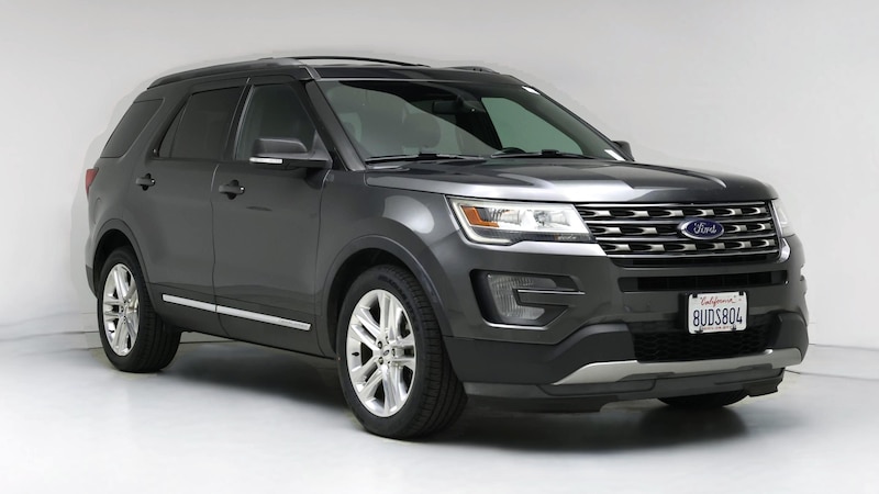 2017 Ford Explorer XLT Hero Image