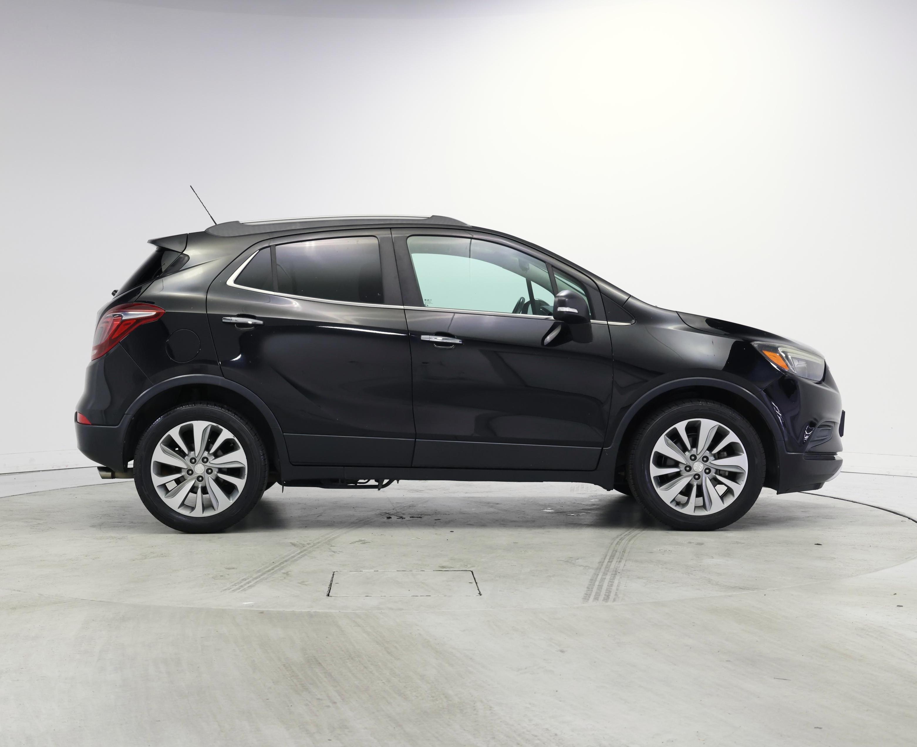 Thumbnail: 2017 Buick Encore - 7