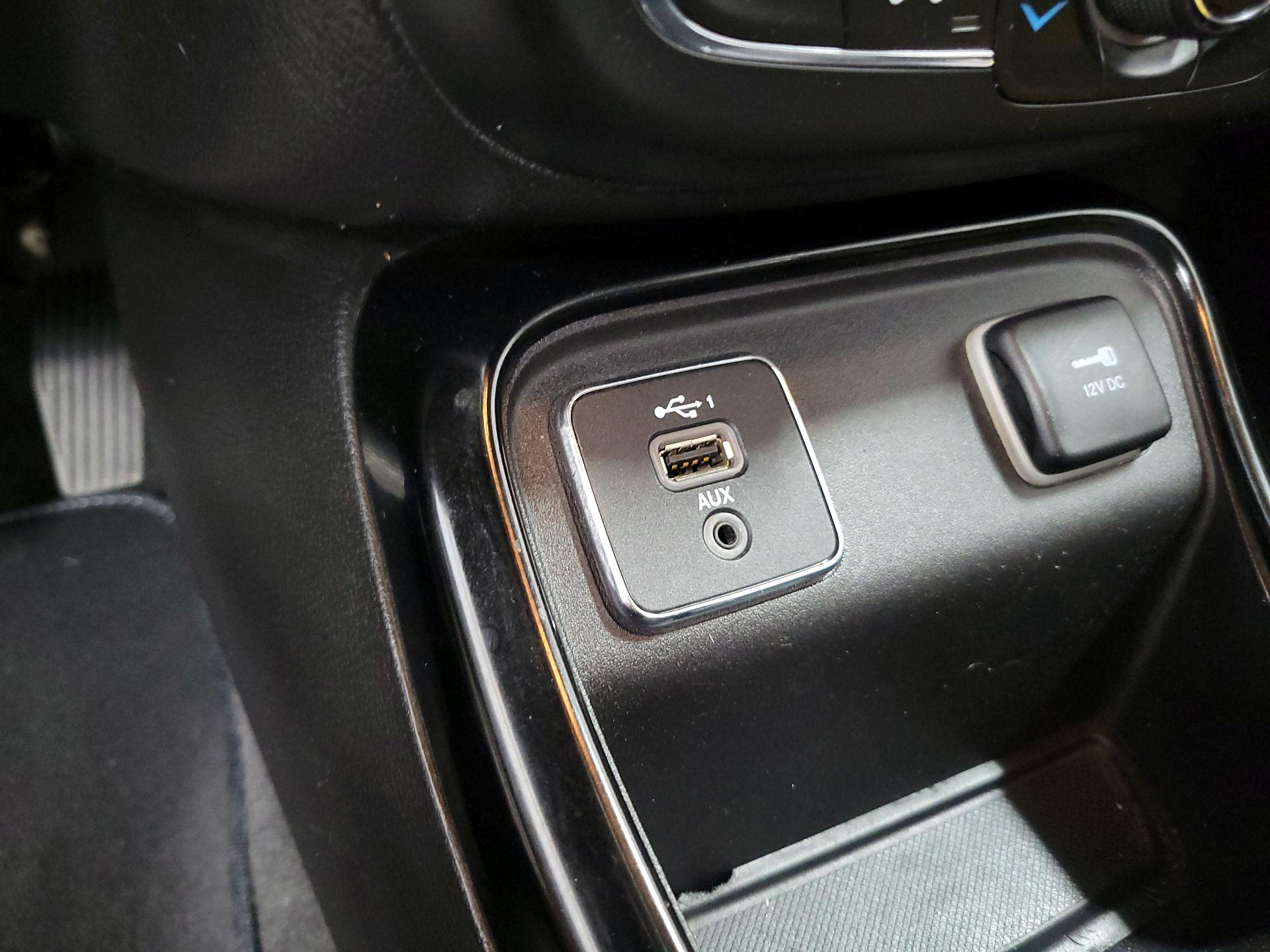 Thumbnail: 2020 Jeep Compass - 18