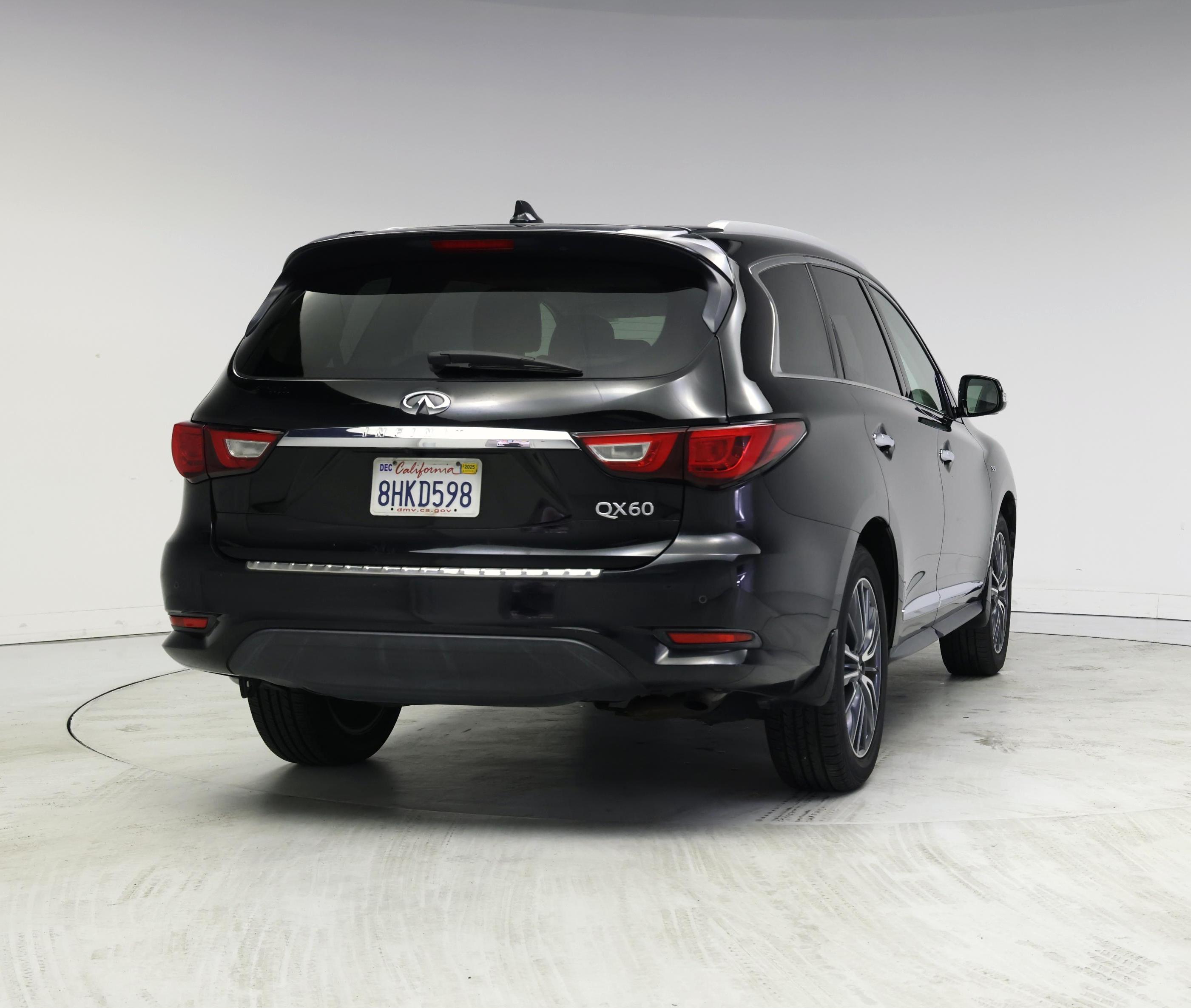Thumbnail: 2017 INFINITI QX60 - 8