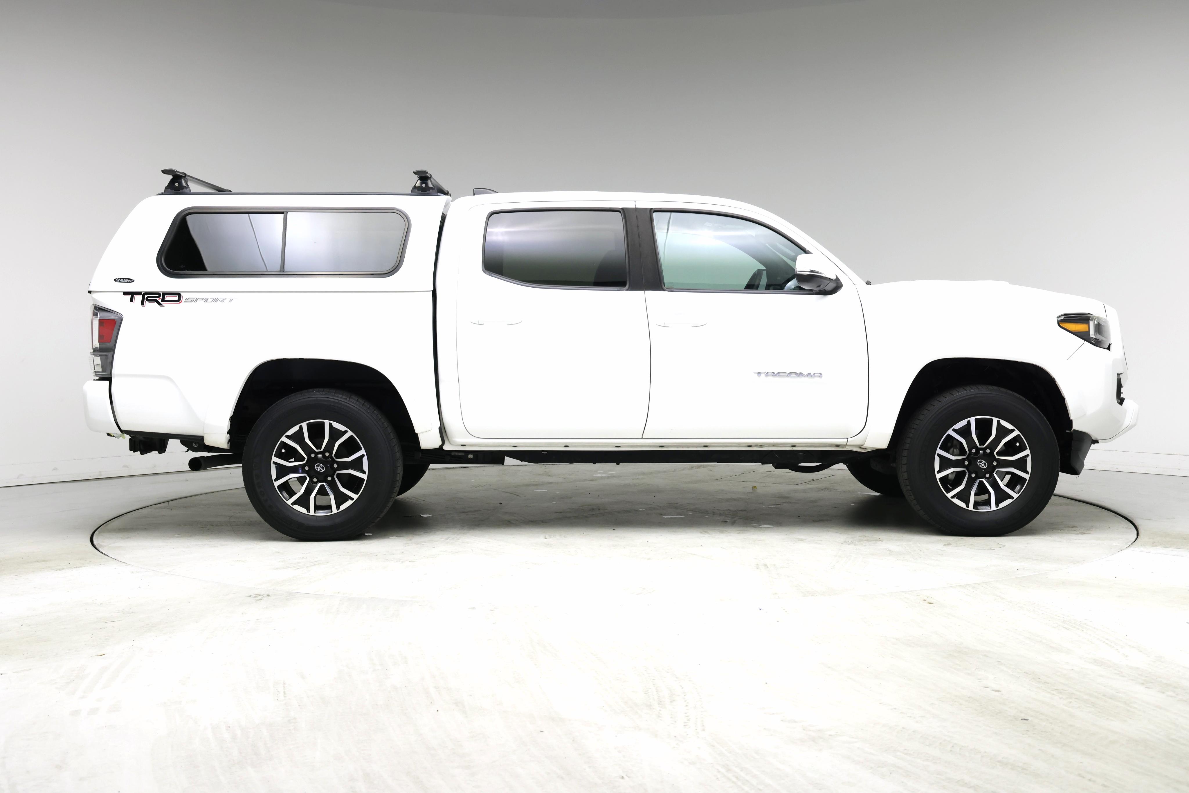 Thumbnail: 2020 Toyota Tacoma - 7