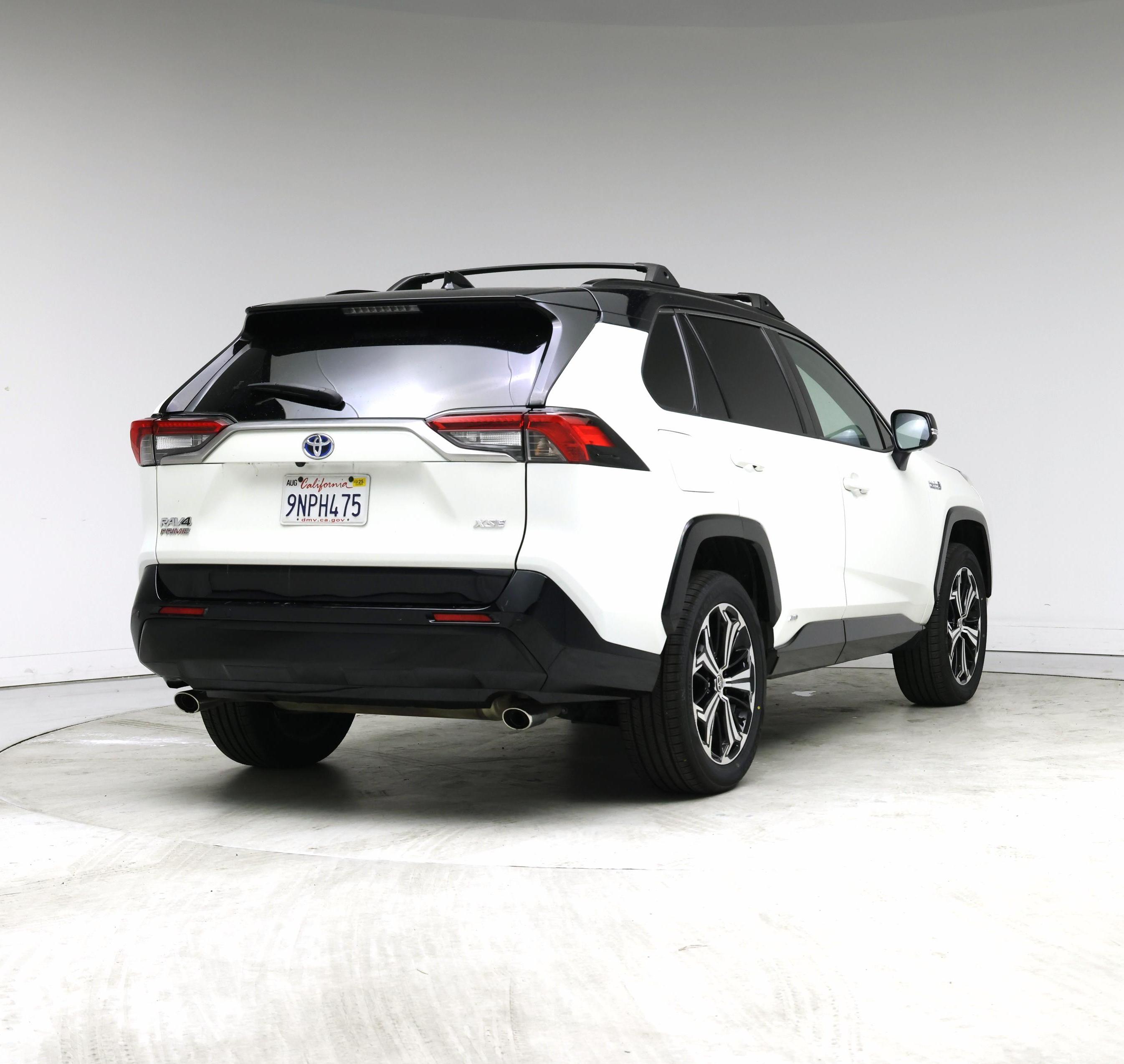 Thumbnail: 2022 Toyota RAV4 - 8