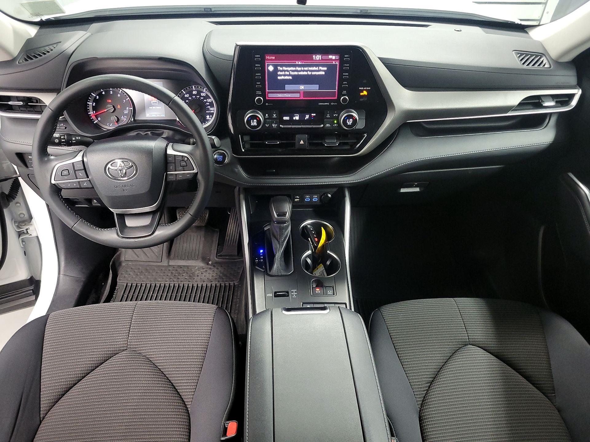 Thumbnail: 2022 Toyota Highlander - 9
