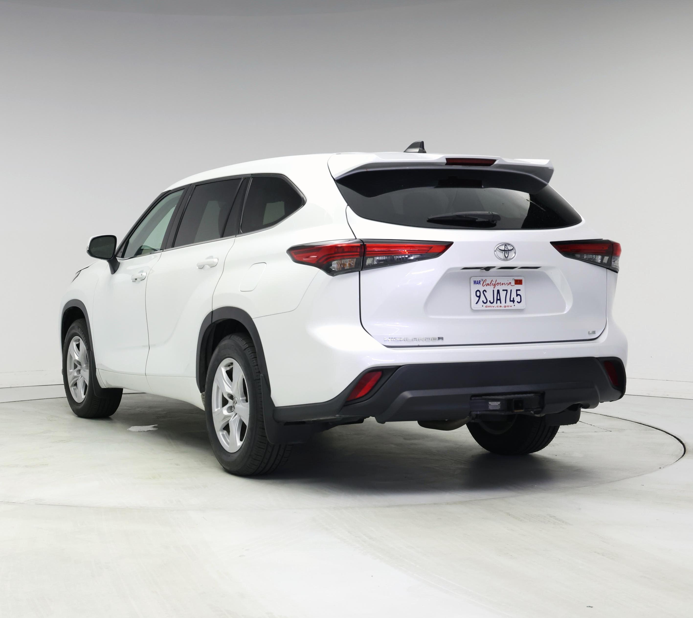 Thumbnail: 2022 Toyota Highlander - 2