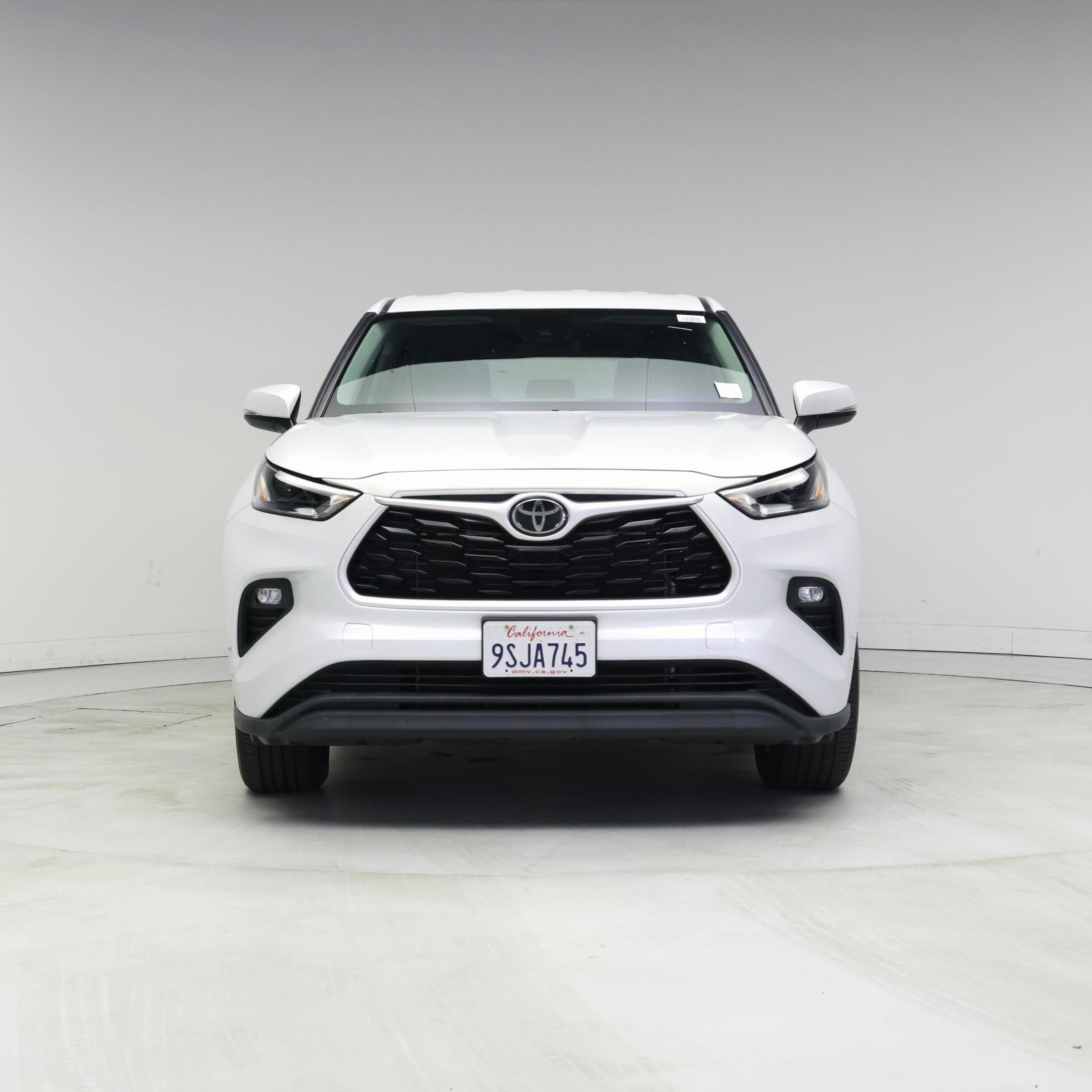 Thumbnail: 2022 Toyota Highlander - 5