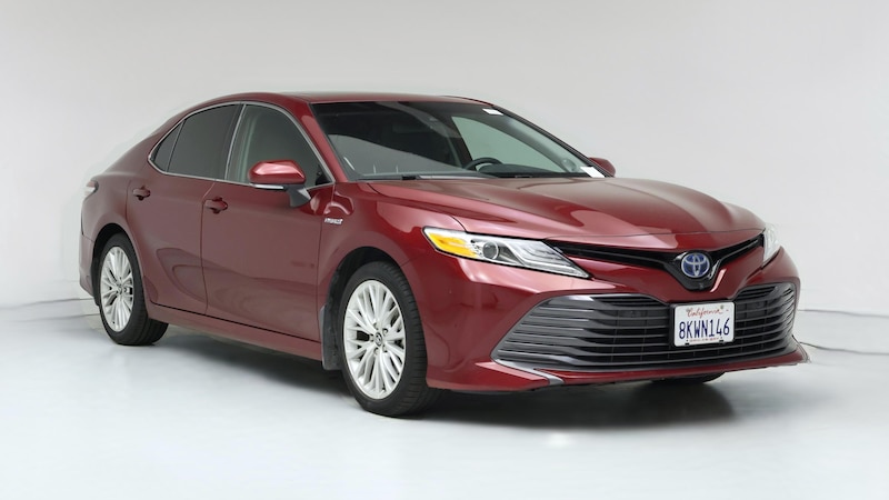 2019 Toyota Camry XLE Hero Image