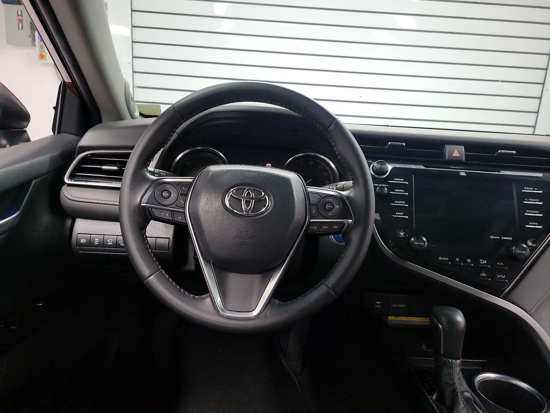 Thumbnail: 2019 Toyota Camry - 10