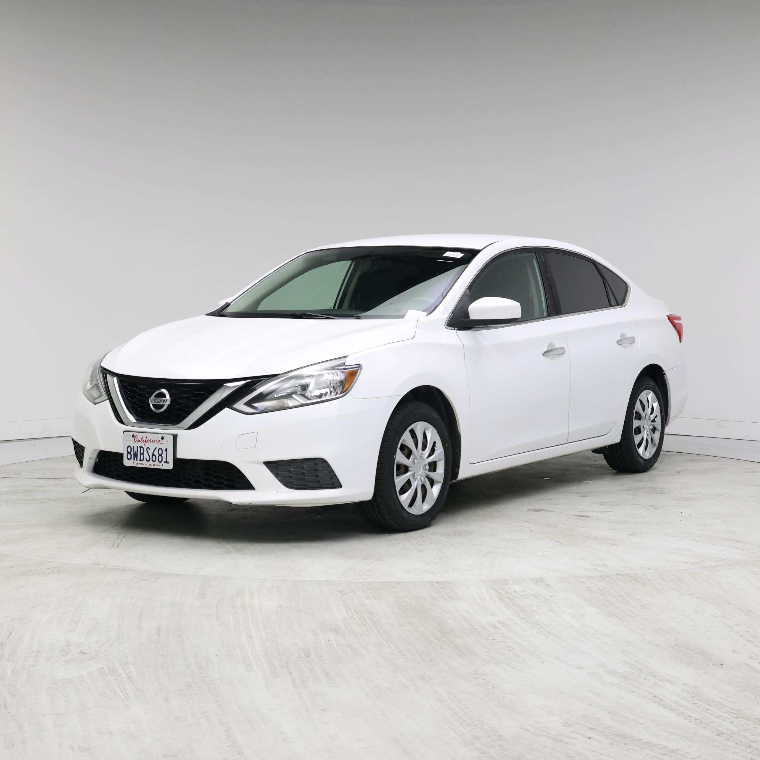 Thumbnail: 2017 Nissan Sentra - 4
