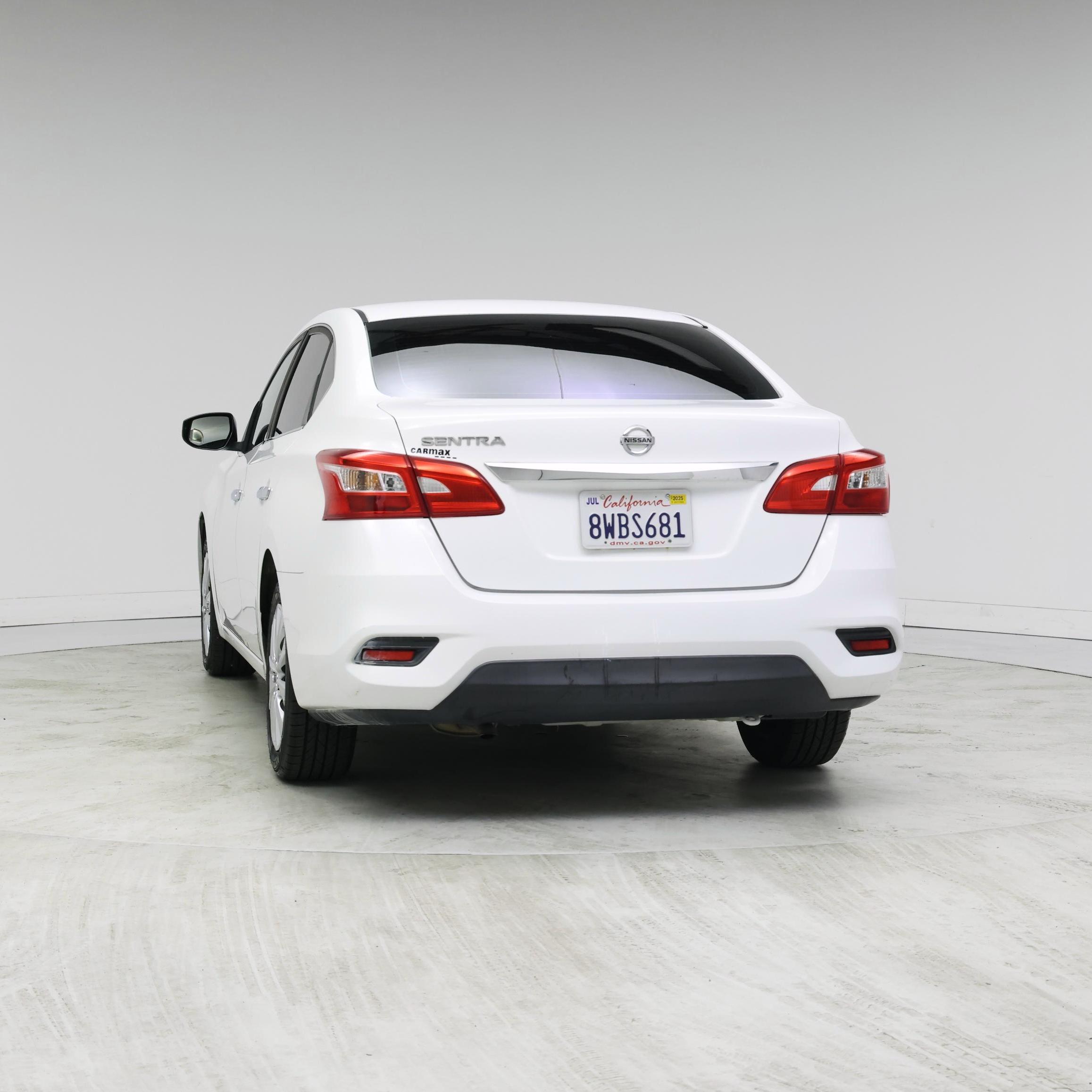 Thumbnail: 2017 Nissan Sentra - 6