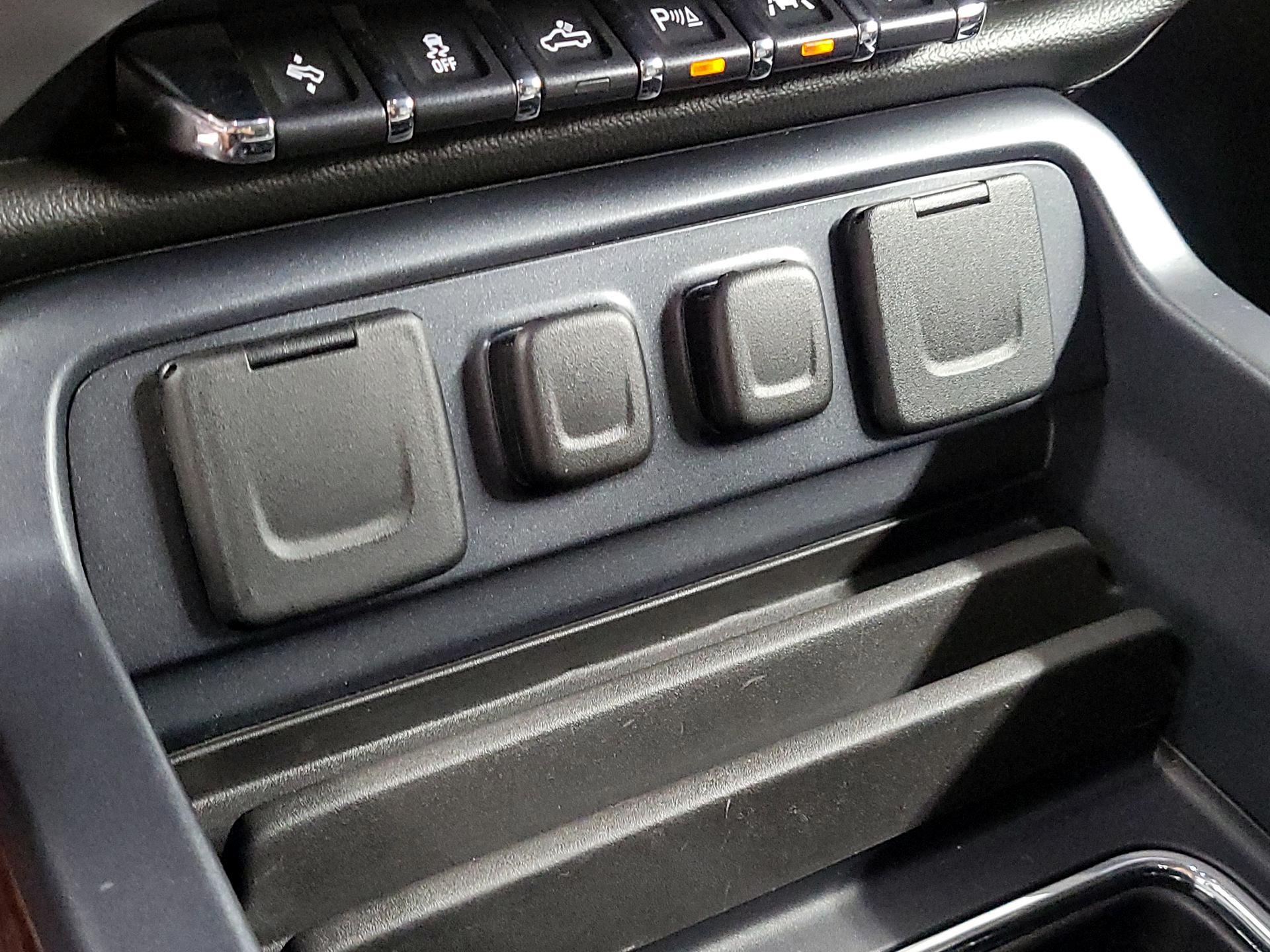 Thumbnail: 2016 GMC Sierra 1500 - 18